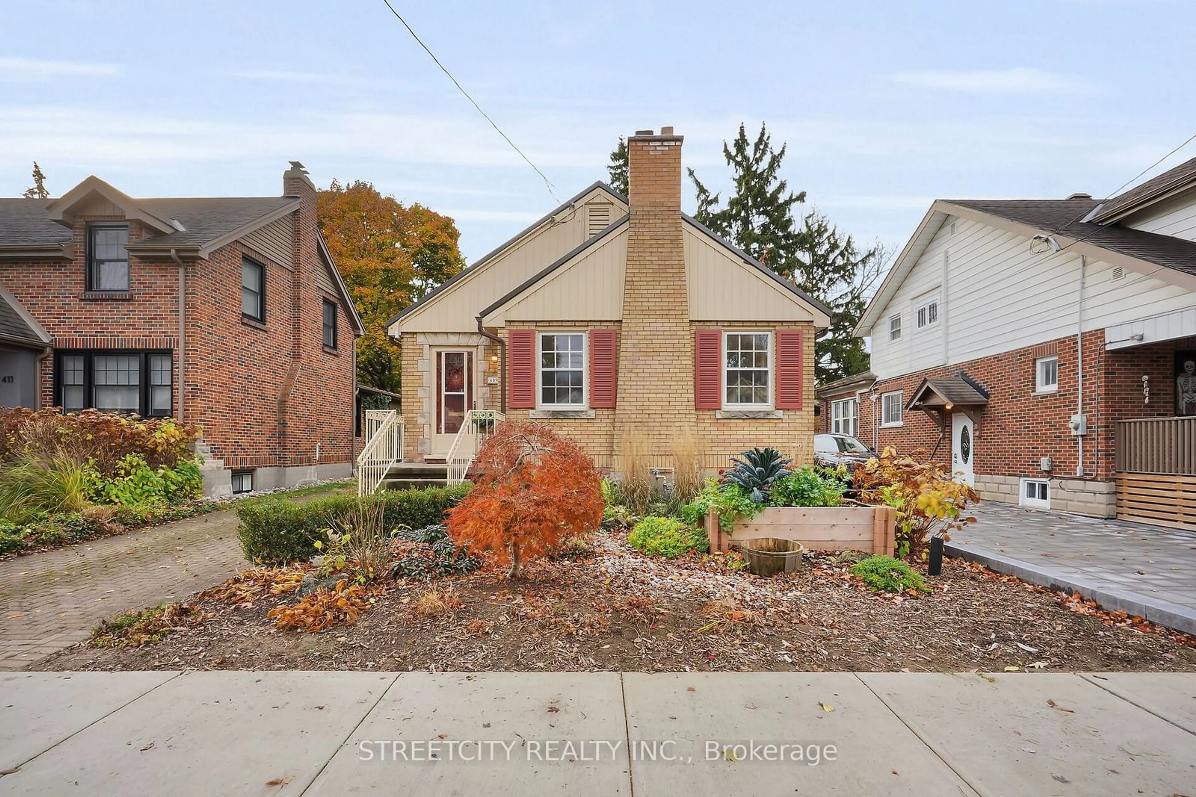 Frontside or backside of a home, the street view for 409 Mckenzie Ave, London Ontario N6C 1V5