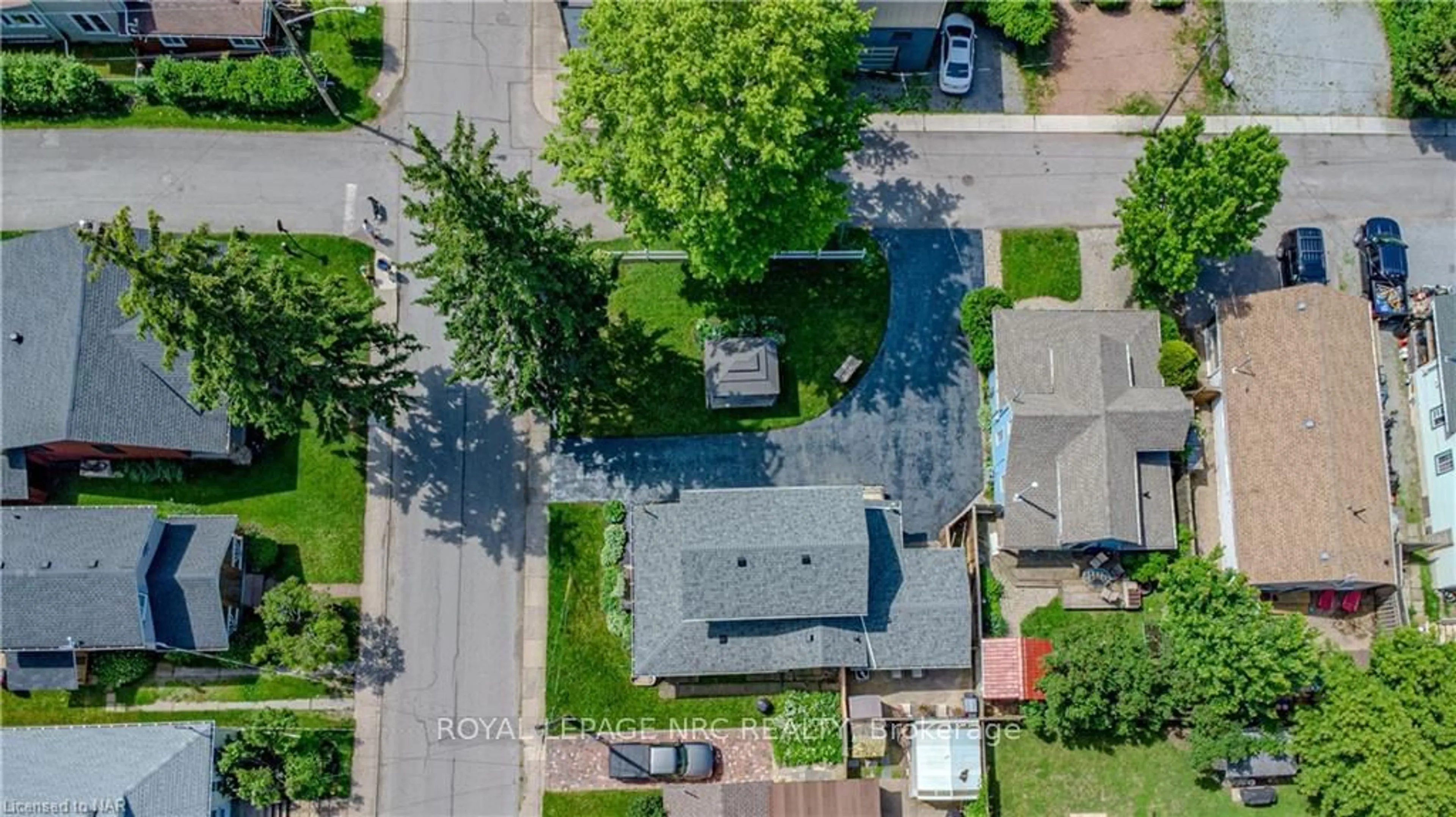 A pic from exterior of the house or condo, the street view for 289 DERBY Rd, Fort Erie Ontario L0S 1B0