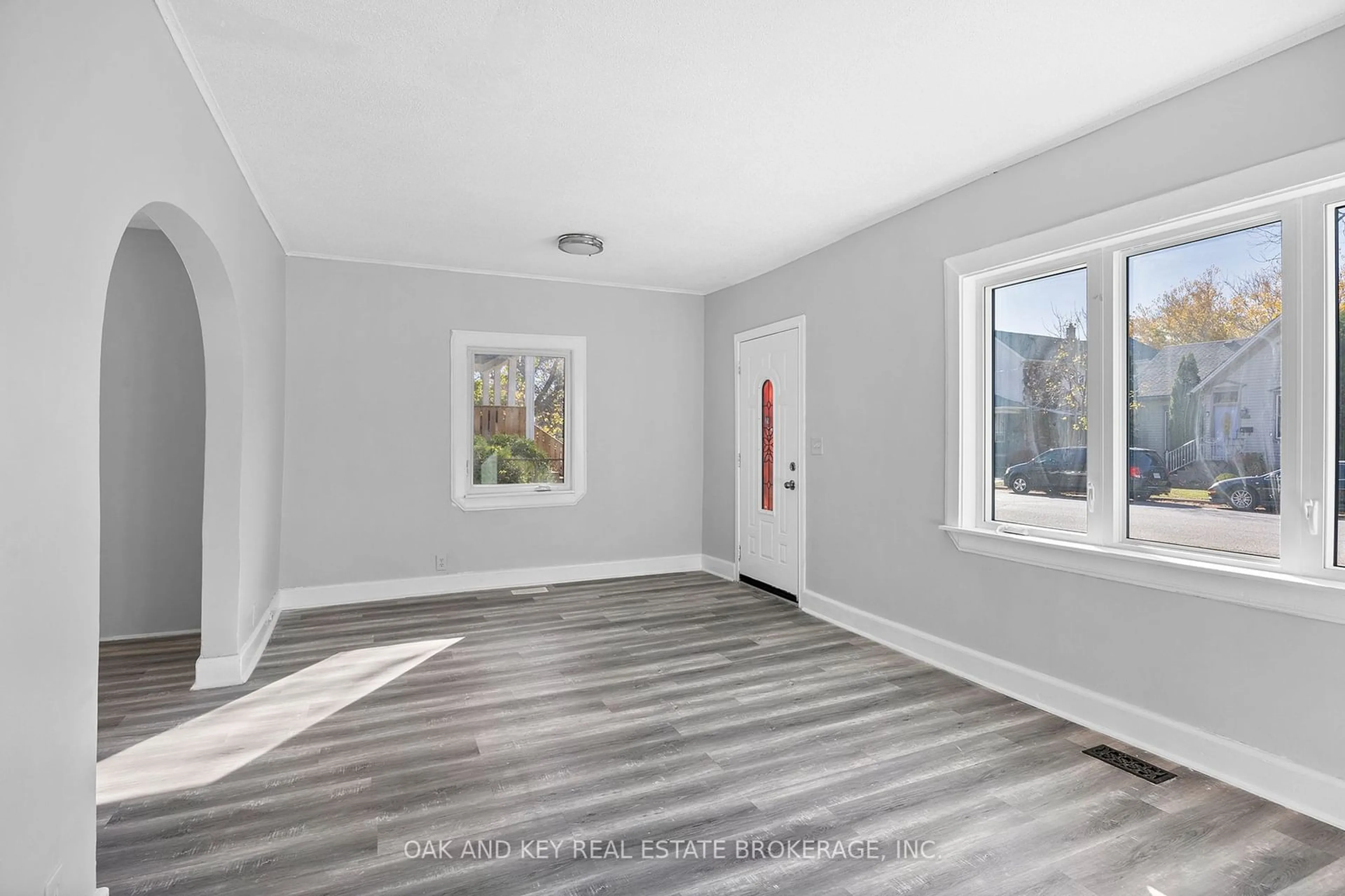 Indoor entryway, wood floors for 1246 Monmouth Rd, Windsor Ontario N8Y 3M1