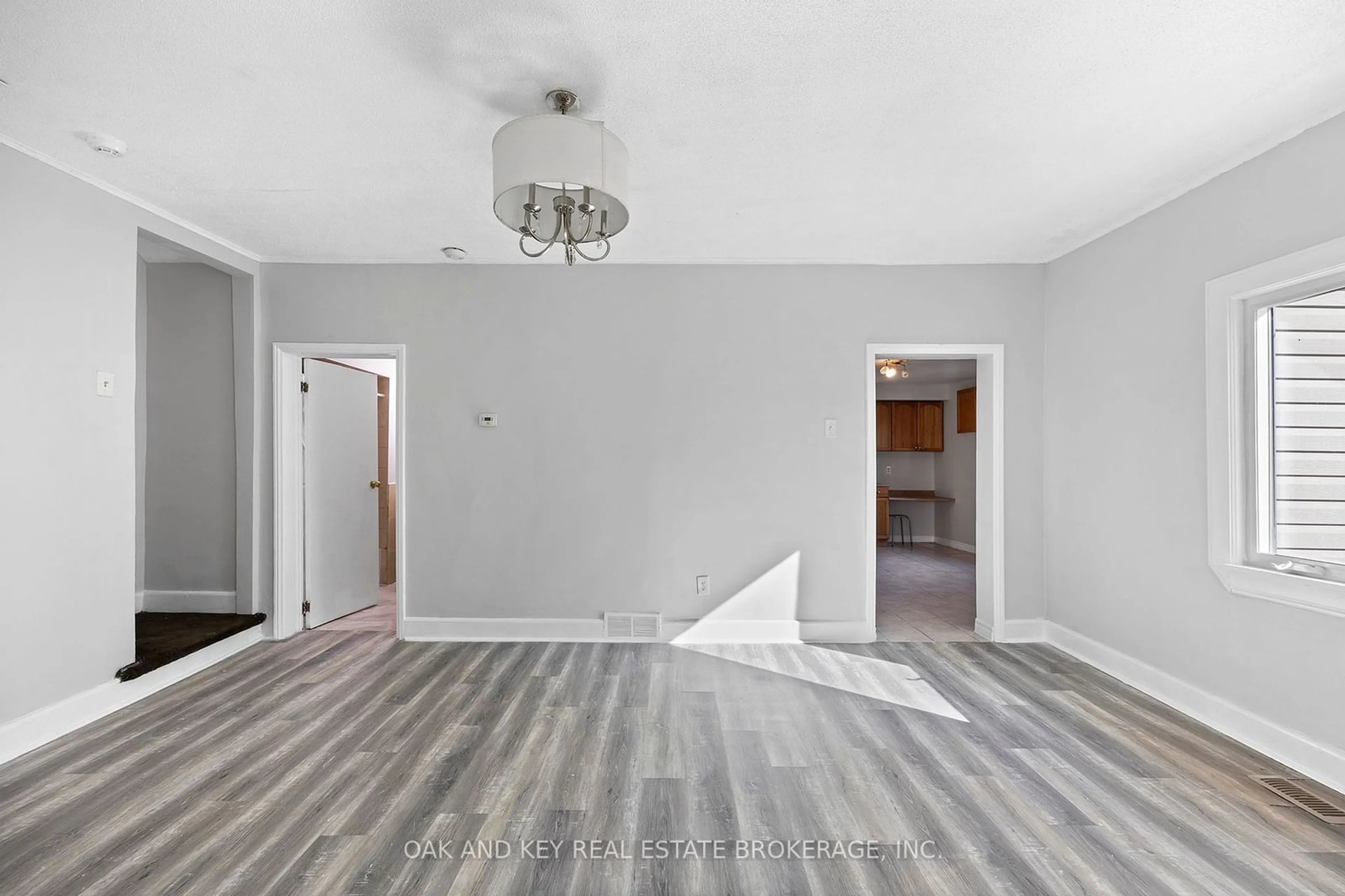 Indoor entryway, wood floors for 1246 Monmouth Rd, Windsor Ontario N8Y 3M1