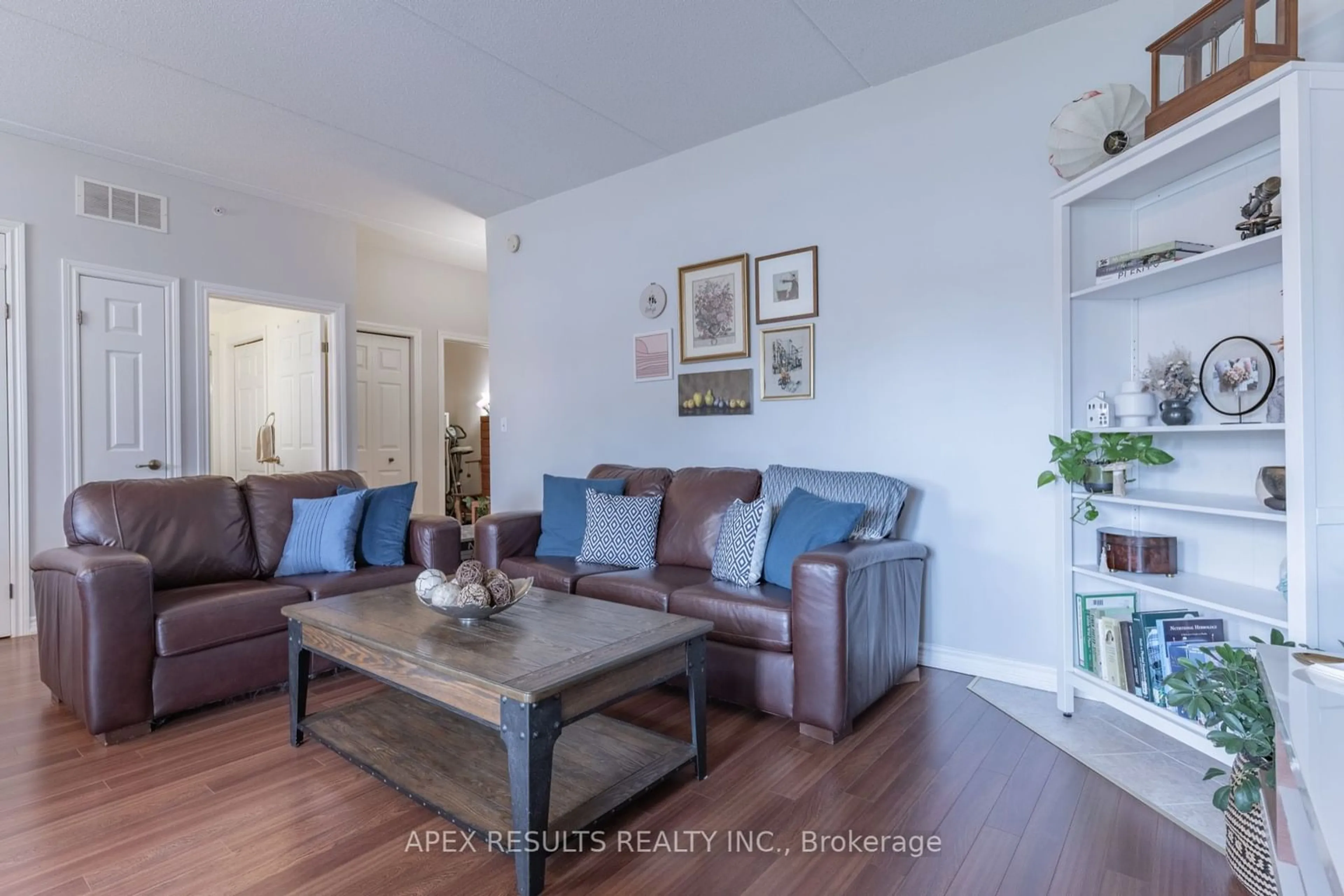 Living room, wood floors for 415 Grange Rd #104, Guelph Ontario N1E 0C4