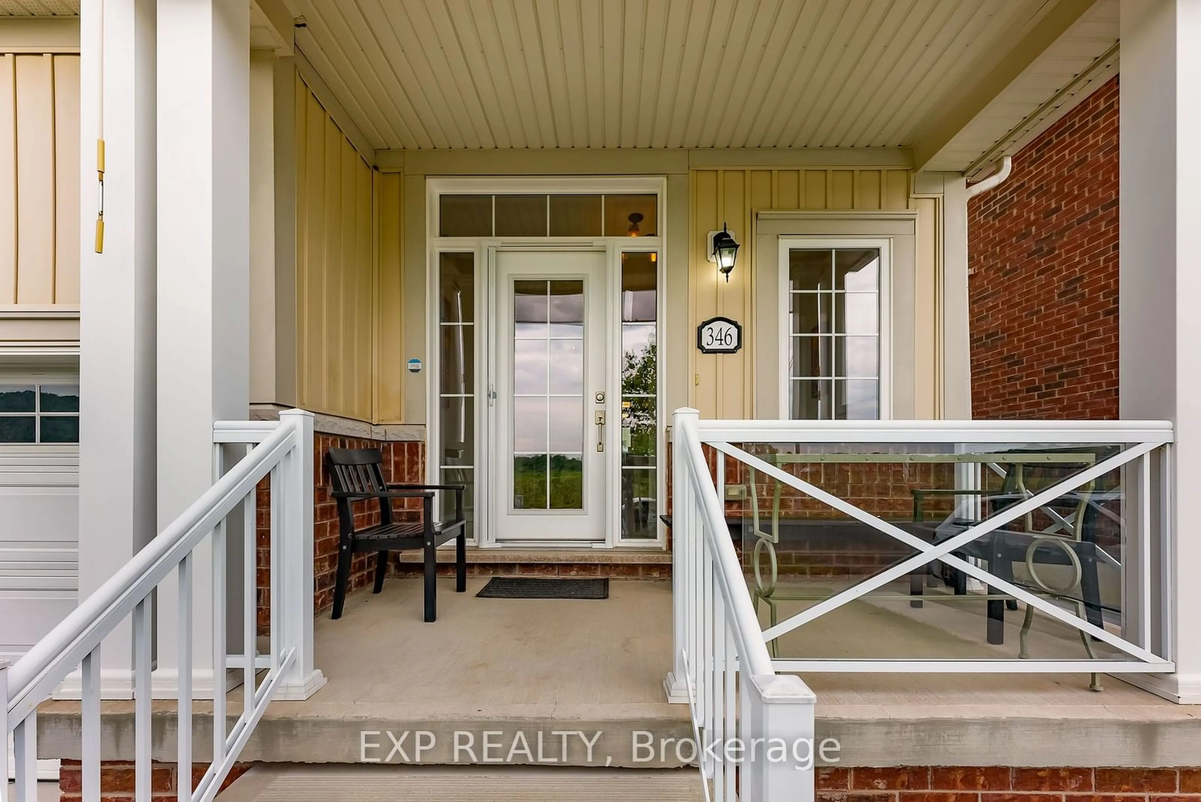 Indoor entryway, wood floors for 346 Concession 3 Rd, Niagara-on-the-Lake Ontario L0S 1J1