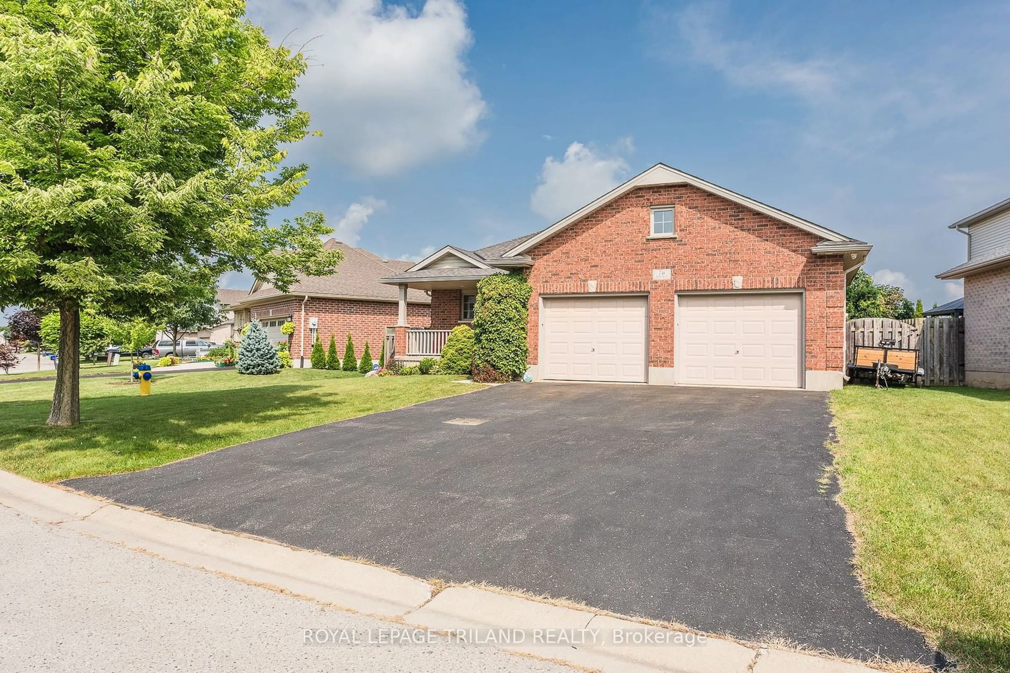 Frontside or backside of a home, the street view for 76 Shaw Blvd, Central Elgin Ontario N5P 4N8