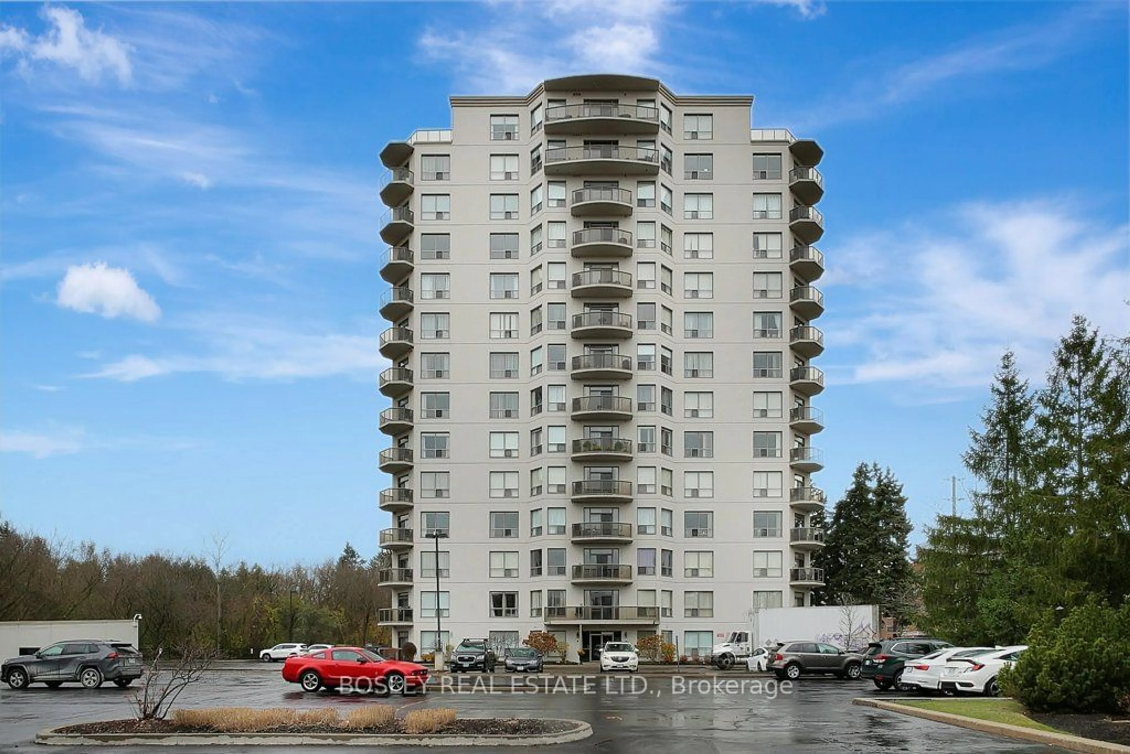 A pic from exterior of the house or condo, the front or back of building for 255 Keats Way #805, Waterloo Ontario N2L 6N6