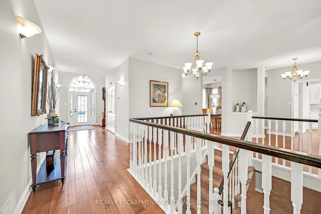 Additional property image - 91 SOUTHCREEK Crt