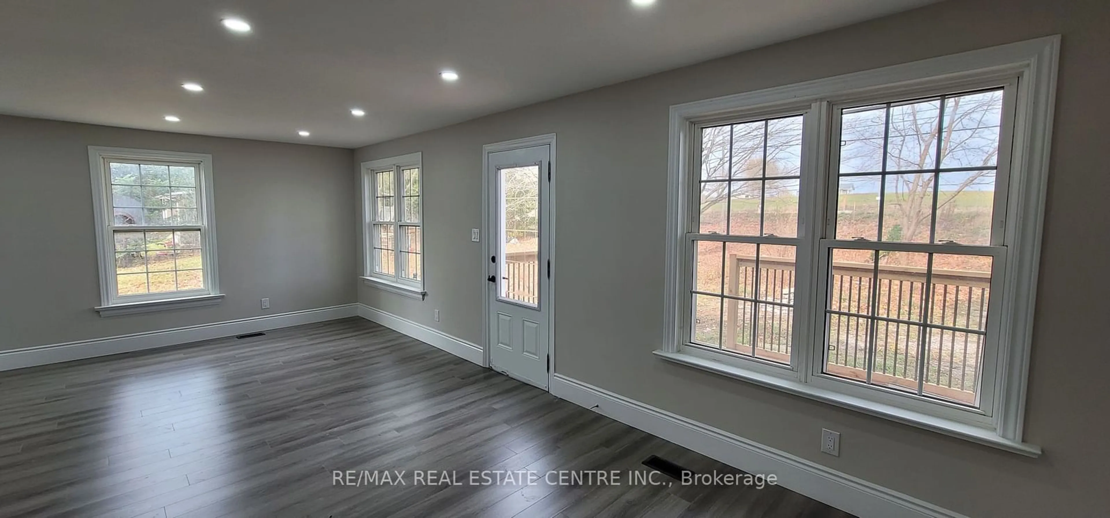 Indoor entryway, wood floors for 971 Bruce 4 Rd, Brockton Ontario N0G 2V0