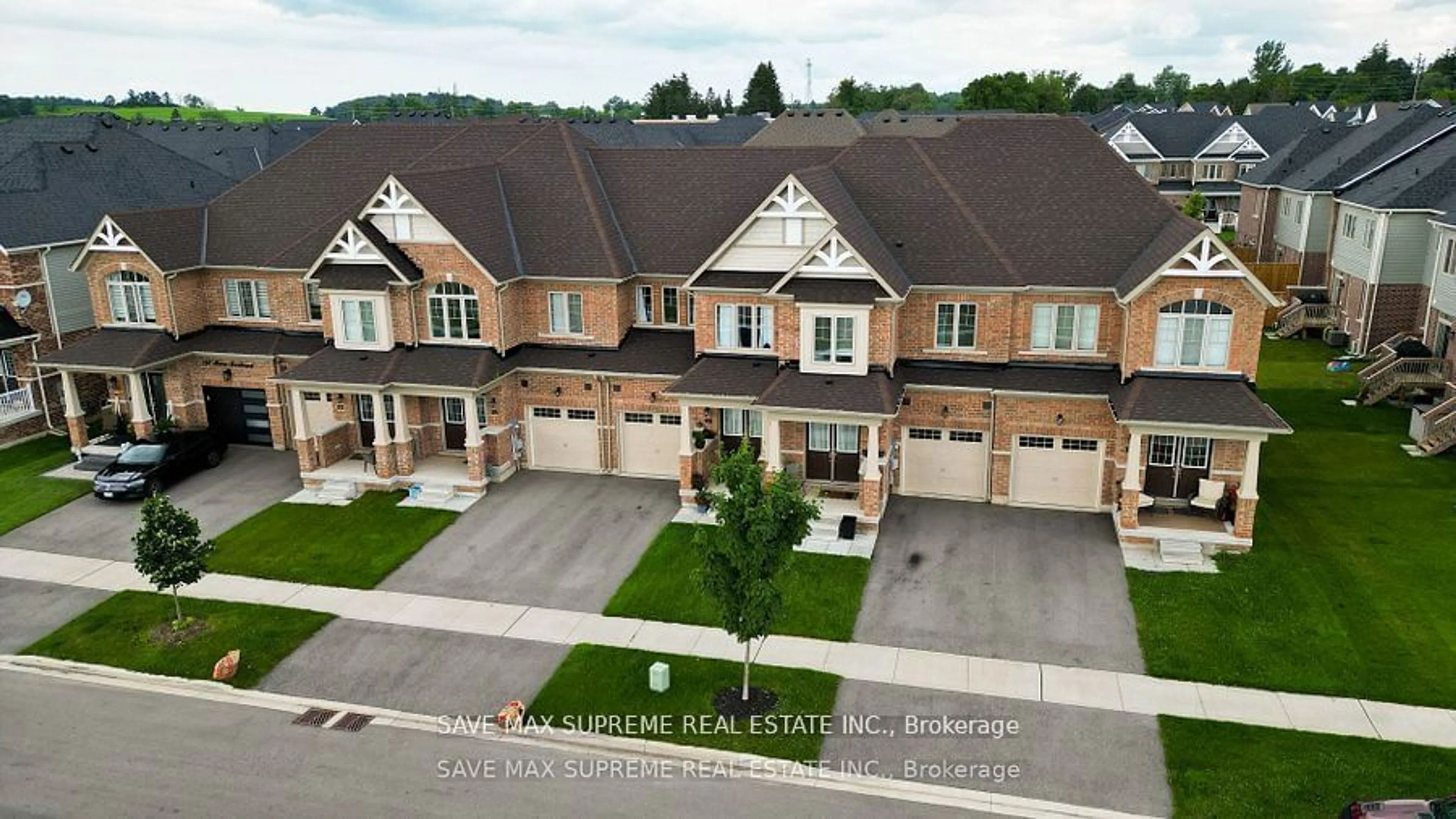 A pic from exterior of the house or condo, the street view for 120 Mutrie Blvd, Guelph/Eramosa Ontario N0B 2K0