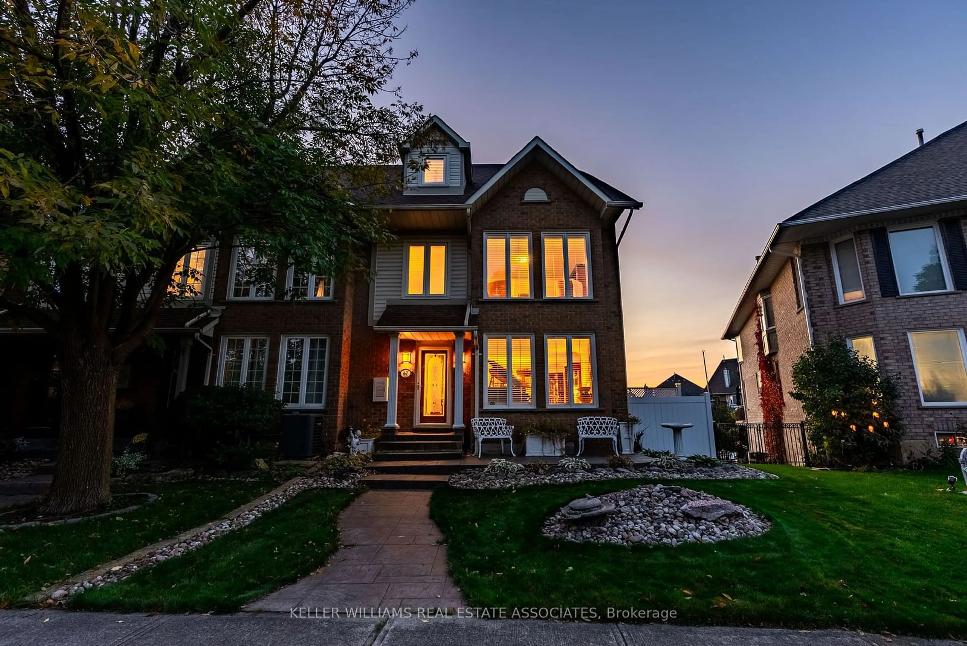 Frontside or backside of a home, the street view for 67 Sunvale Pl, Hamilton Ontario L8E 4Z6