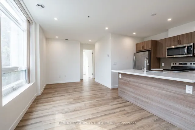 Additional property image - 467 Charlton Ave Unit 308