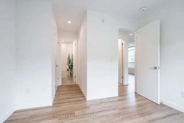 Additional property image - 467 Charlton Ave Unit 308