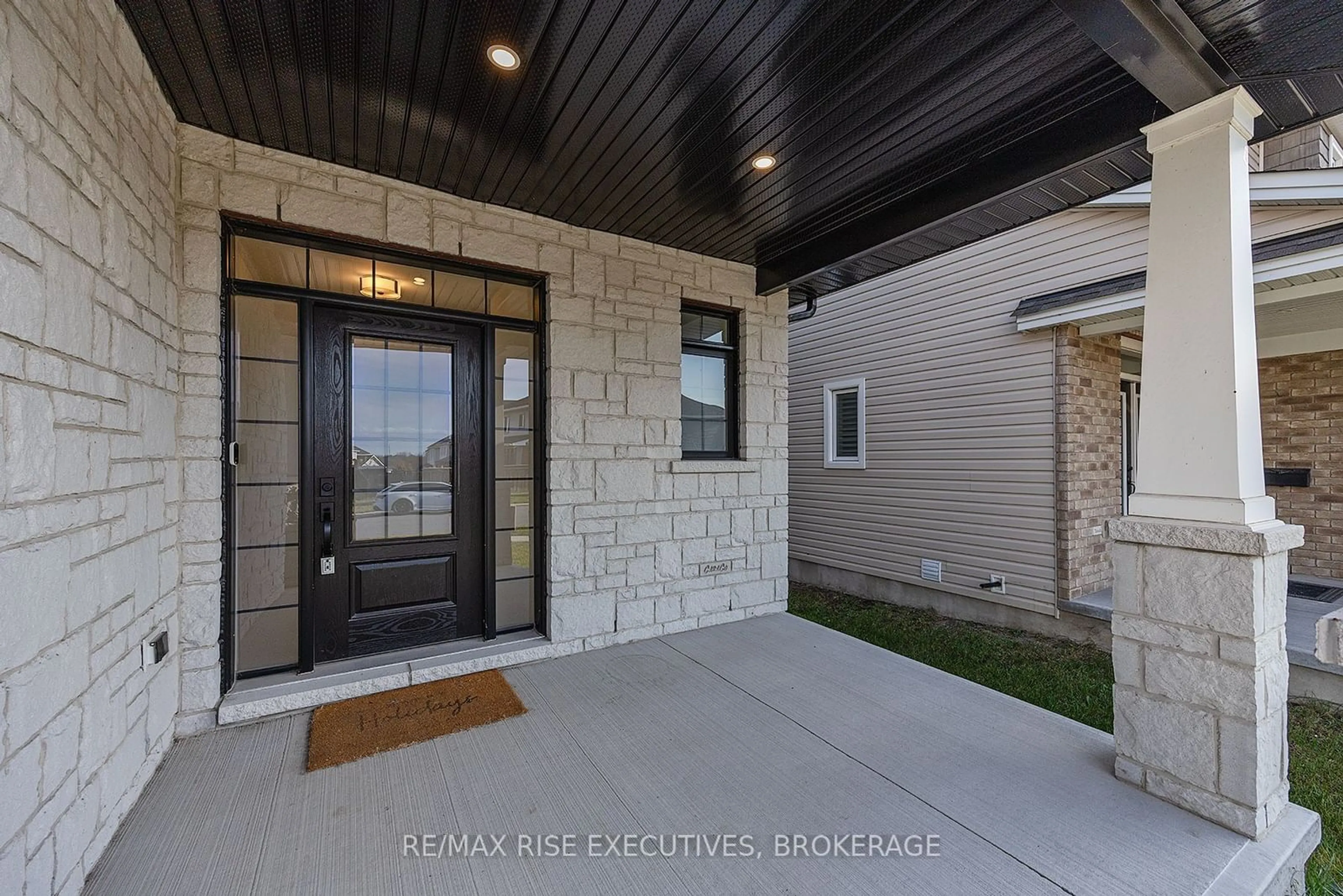 Indoor entryway, wood floors for 652 Halloway Dr, Kingston Ontario K7K 0H4