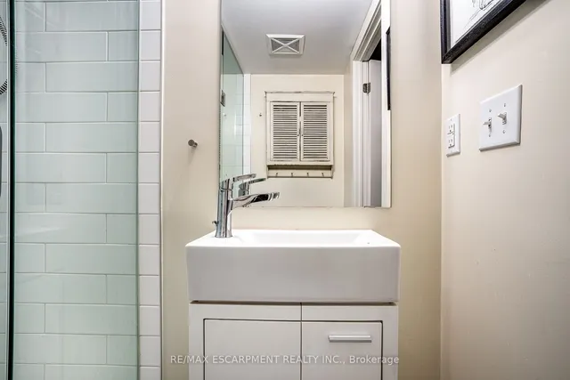 Additional property image - 200 STINSON St Unit 104