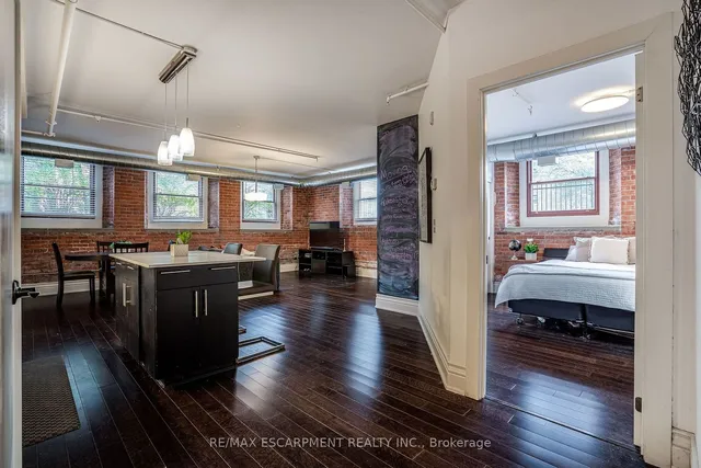 Additional property image - 200 STINSON St Unit 104