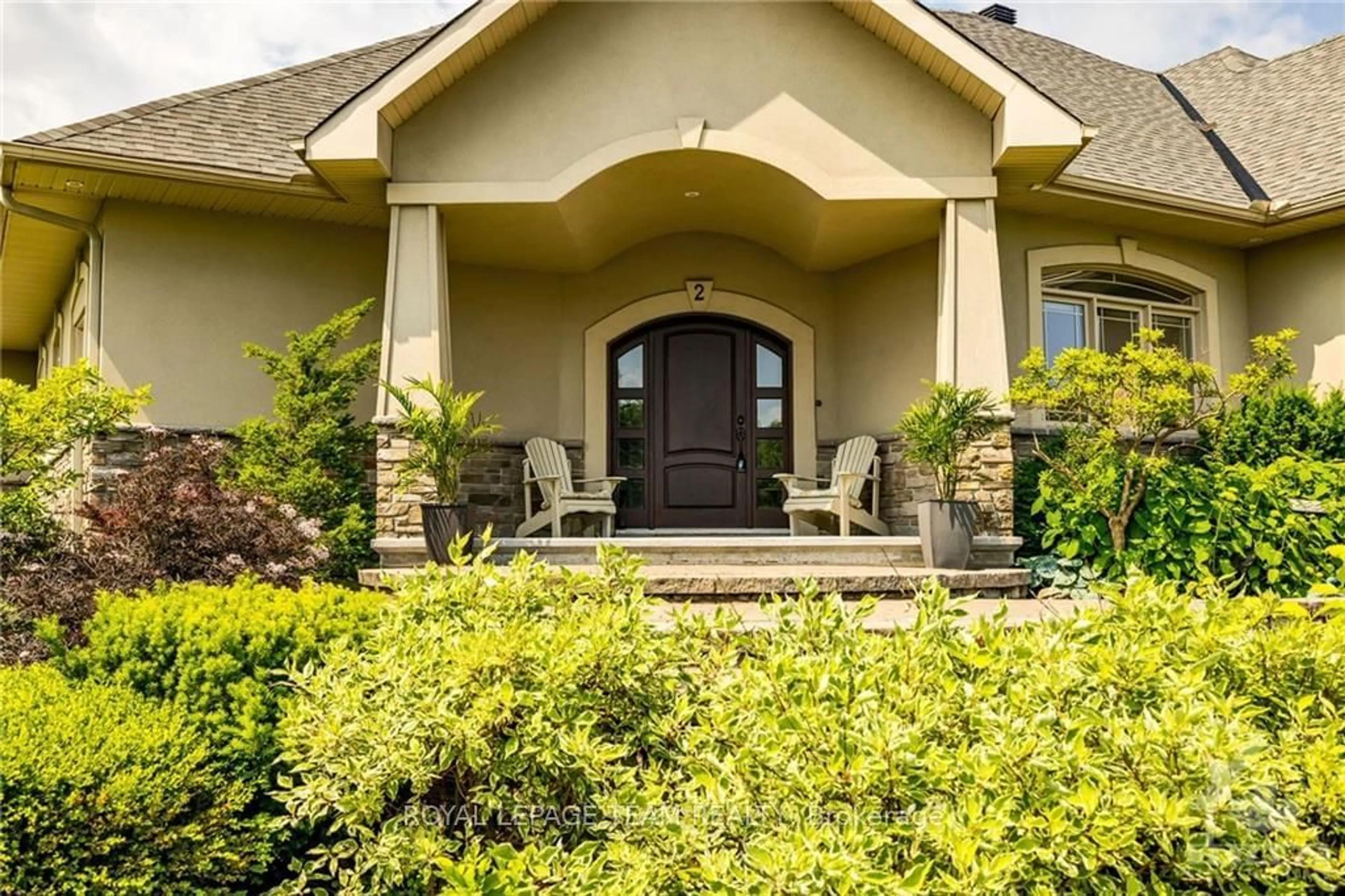 Frontside or backside of a home, cottage for 2 BEECHGROVE Gdns, Stittsville - Munster - Richmond Ontario K2S 1R1