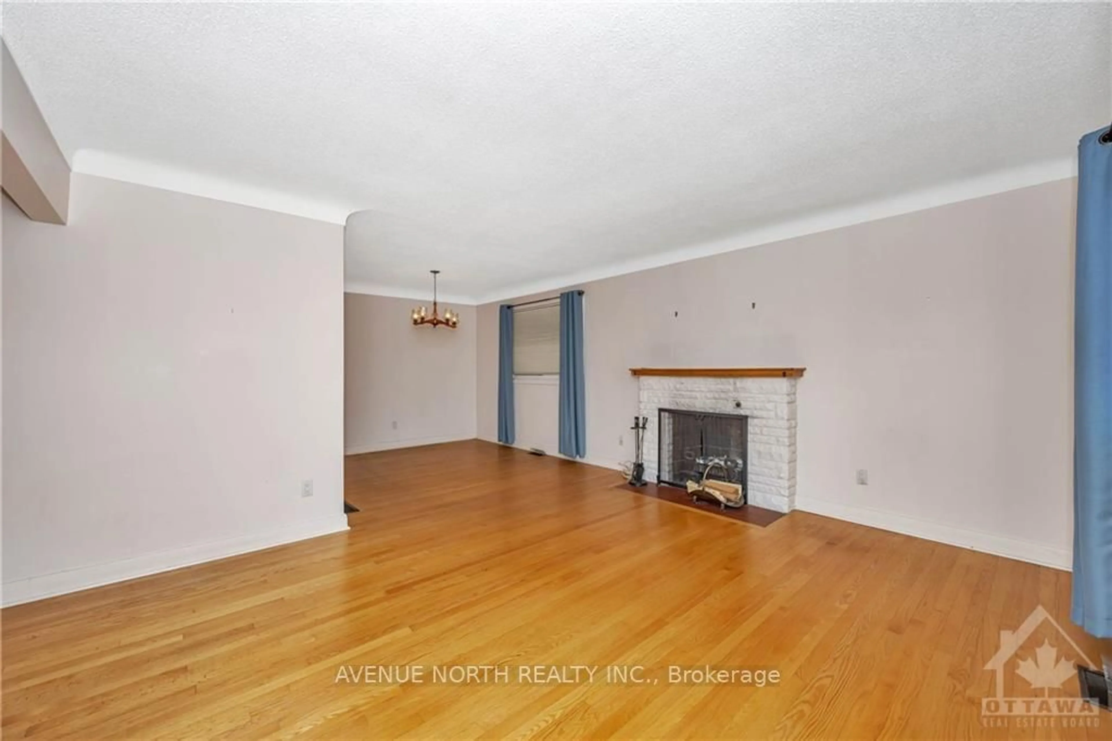 A pic of a room, wood floors for 213 ANCASTER Ave, Woodroffe Ontario K2B 5B2