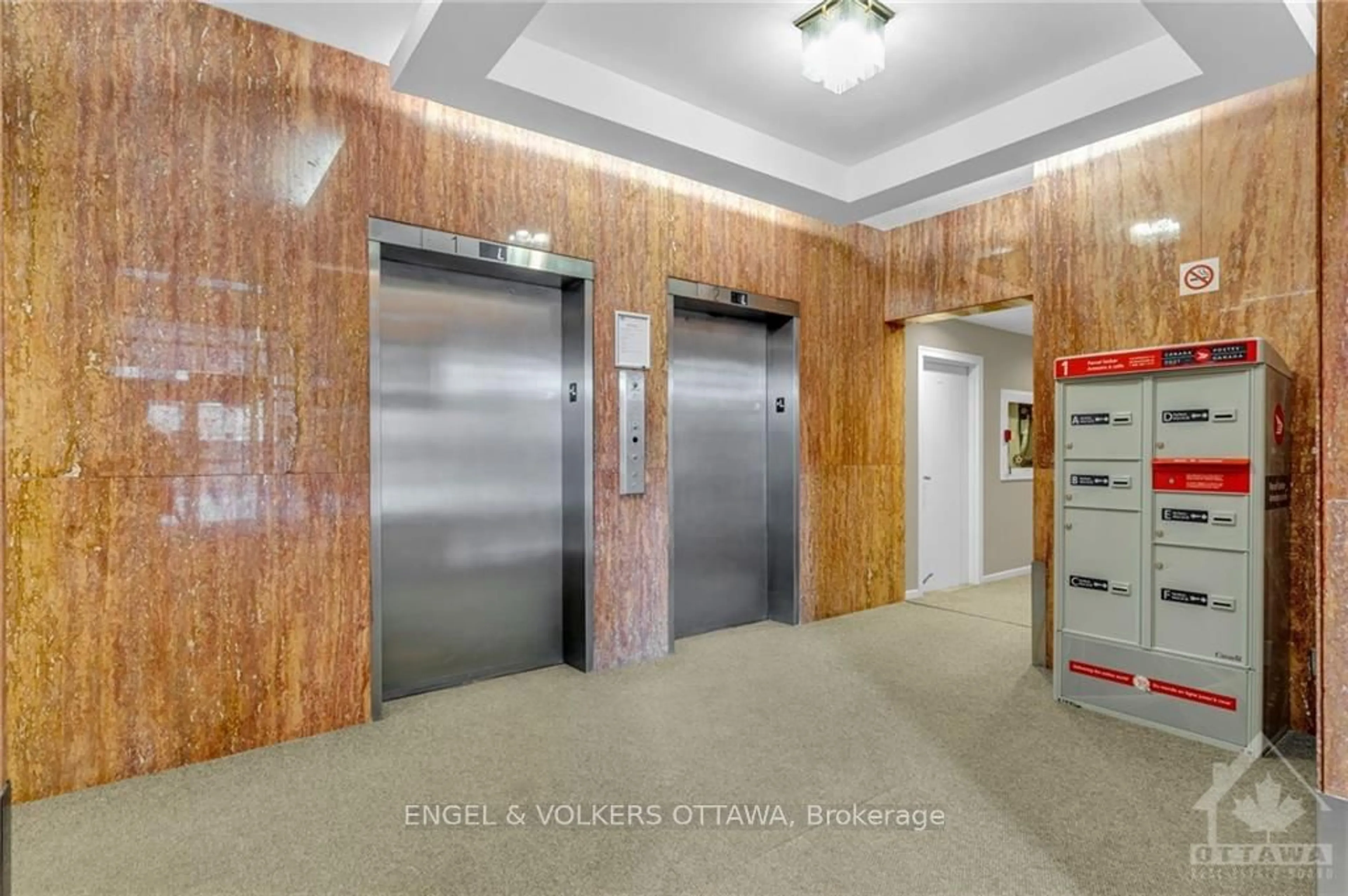 Indoor foyer, unknown floor for 475 LAURIER Ave #702, Ottawa Centre Ontario K1R 7X1