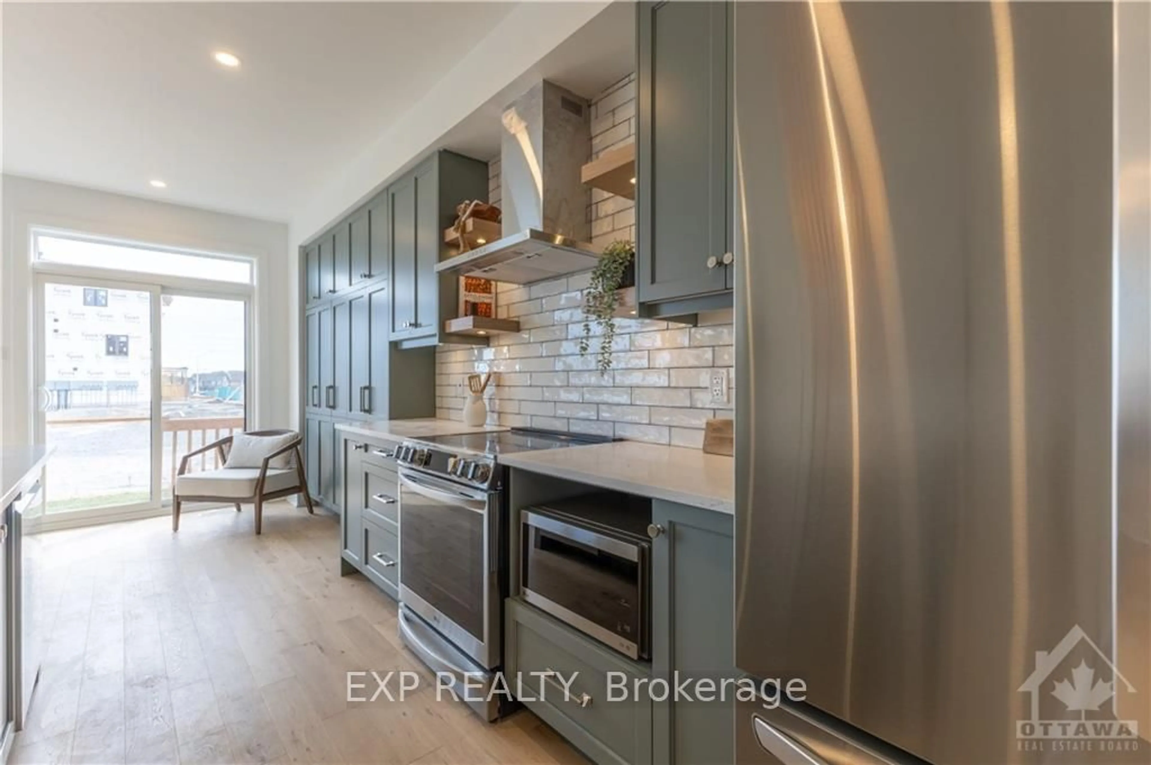 Open concept kitchen for 169 CRAIG DUNCAN Terr, Stittsville - Munster - Richmond Ontario K2S 3C6