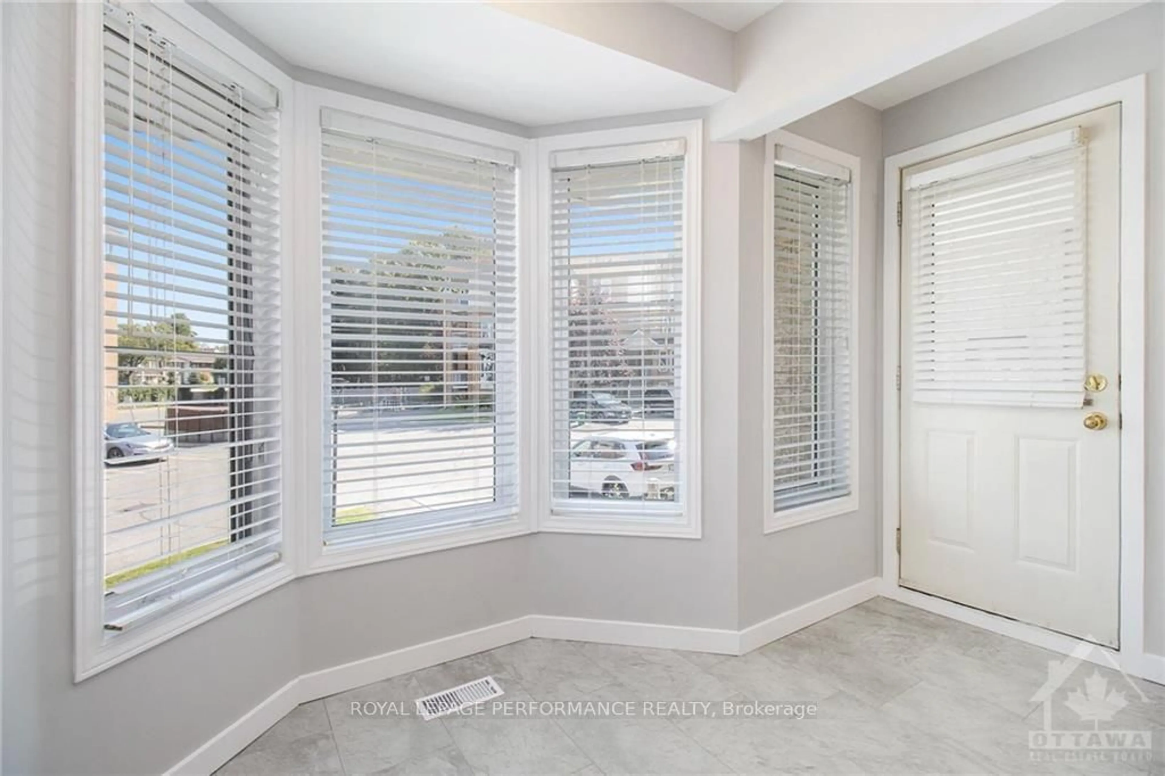 A pic of a room, wood floors for 1673 LOCKSLEY Lane, Beacon Hill North - South and Area Ontario K1J 1B6