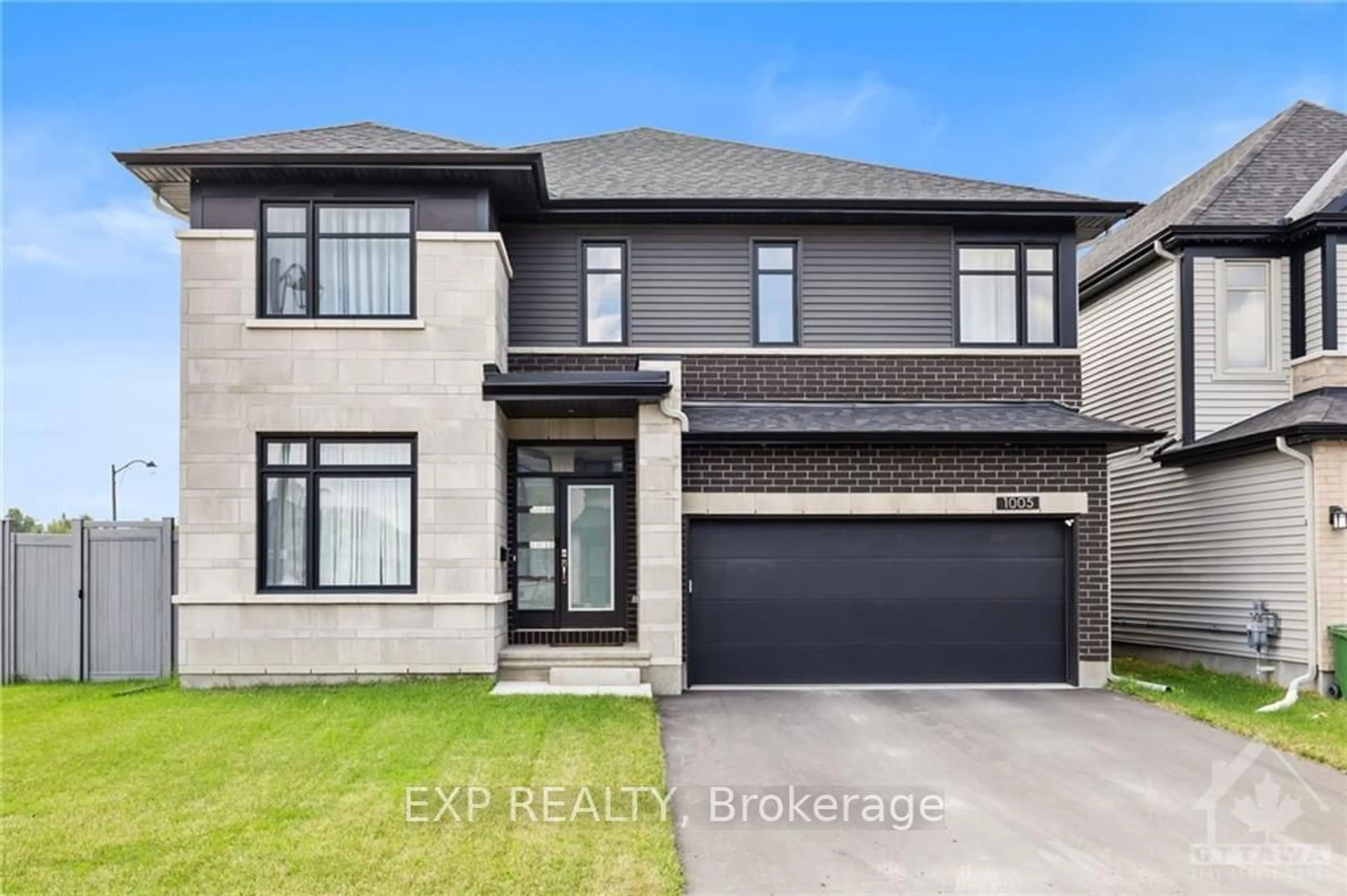 Frontside or backside of a home, the street view for 1005 BECKTON Hts, Stittsville - Munster - Richmond Ontario K2S 2X6