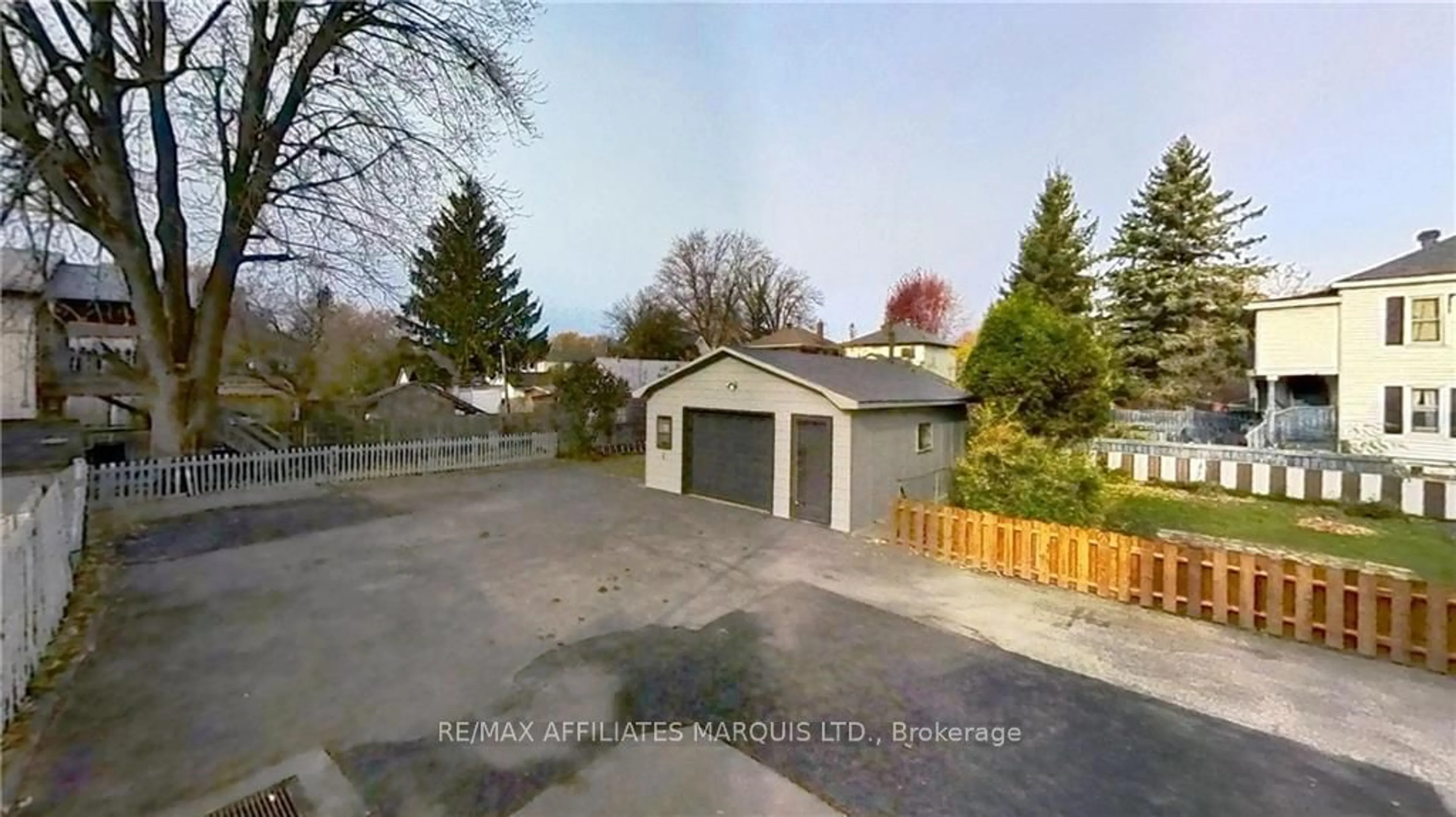 Frontside or backside of a home, the street view for 336 MARLBOROUGH St, Cornwall Ontario K6H 4A4