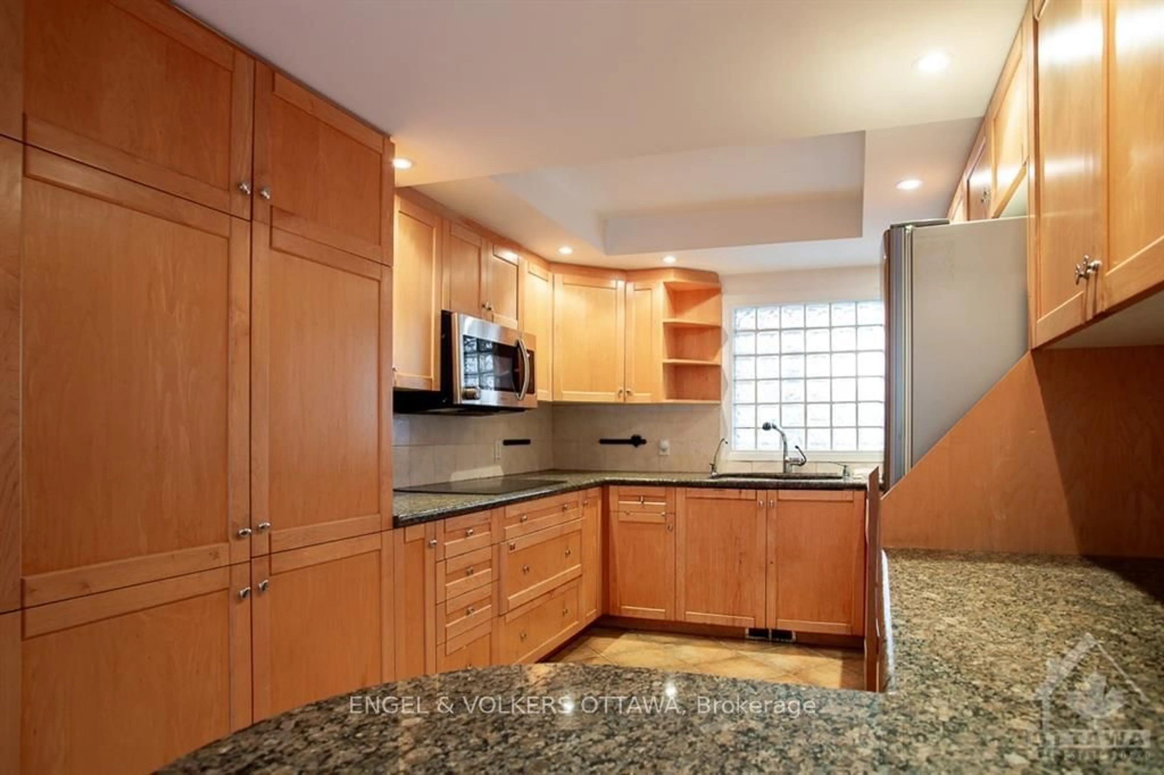 Kitchen, ceramic floors, cottage for 310 CATHCART St #12, Lower Town - Sandy Hill Ontario K1N 5C4