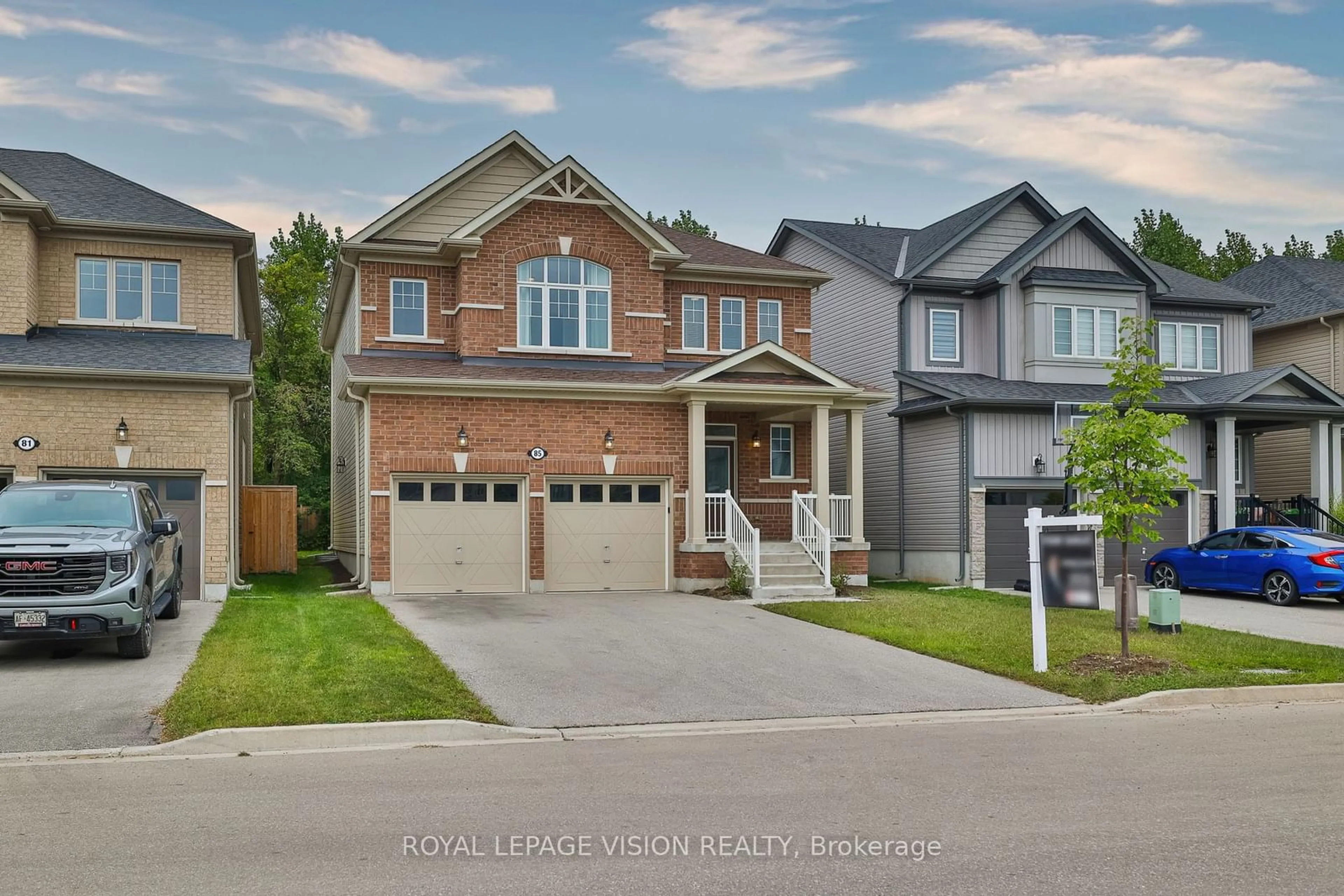 Frontside or backside of a home, the street view for 85 Mcfarlane Cres, Centre Wellington Ontario N1M 3H6