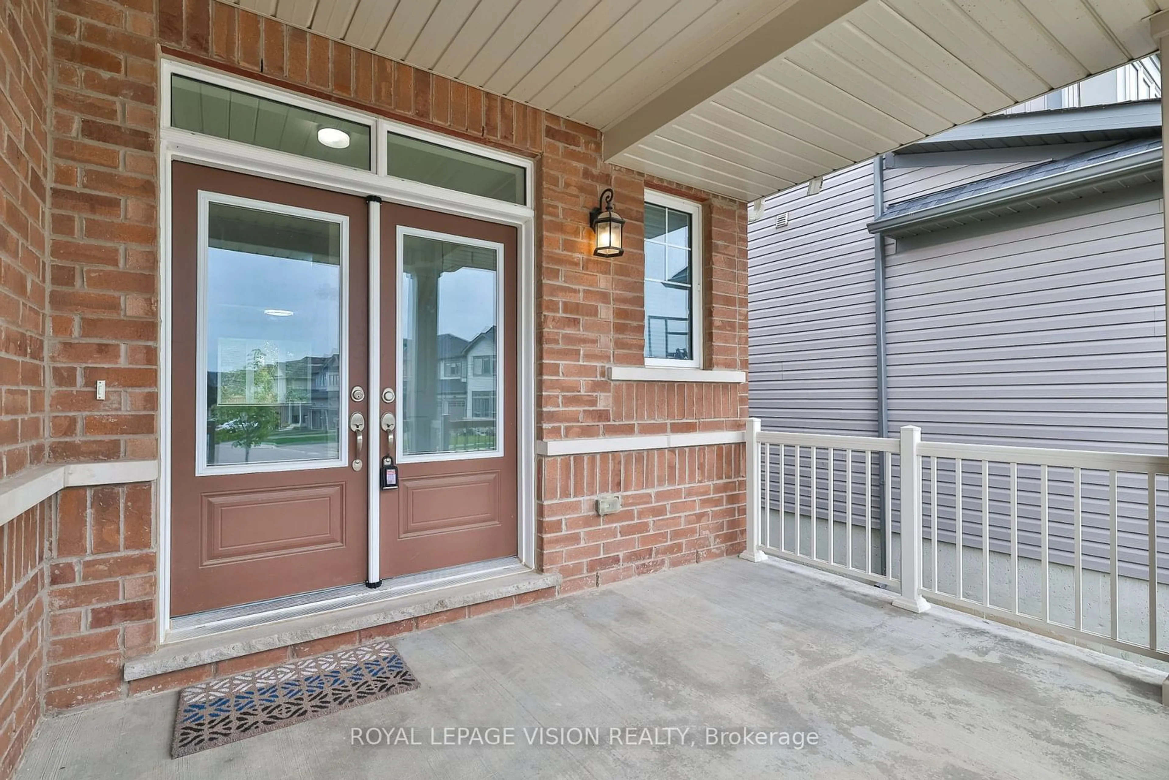 Indoor entryway, wood floors for 85 Mcfarlane Cres, Centre Wellington Ontario N1M 3H6