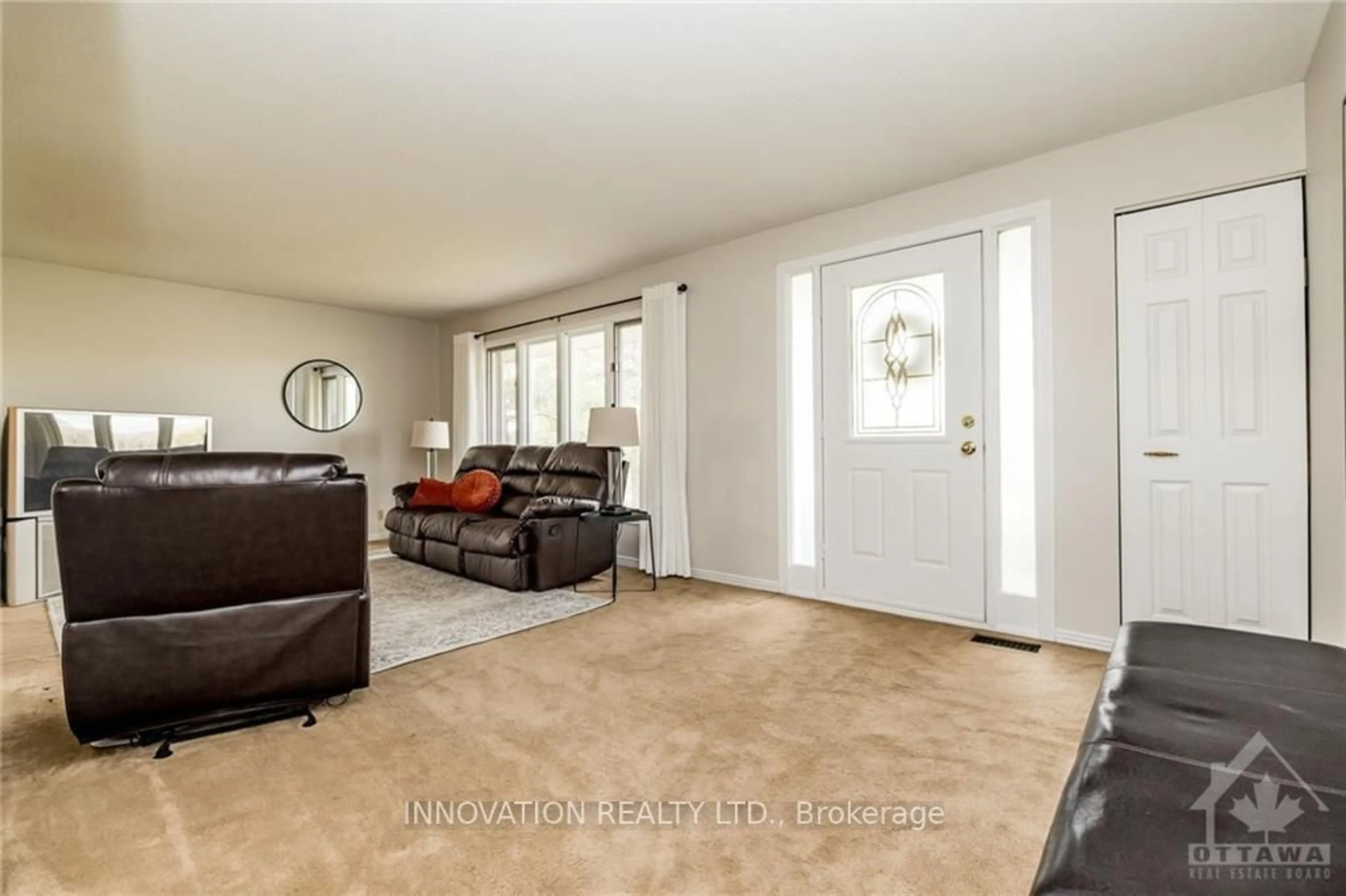 Indoor entryway, wood floors for 2508 CENTURY Rd, Manotick - Kars - Rideau Twp and Area Ontario K0A 2Z0