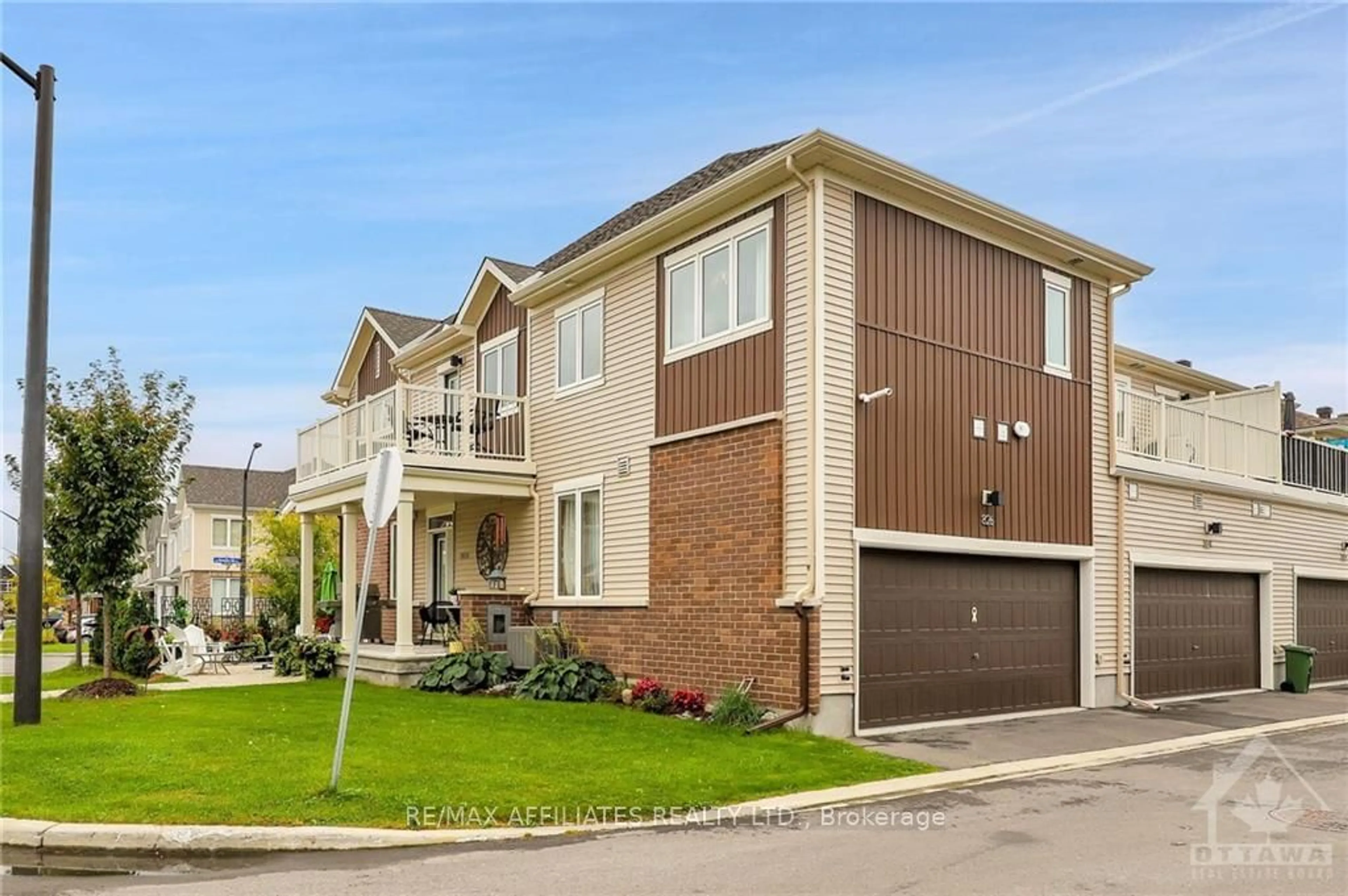 A pic from exterior of the house or condo, cottage for 826 HORSESHOE FALLS Way, Barrhaven Ontario K2J 6P5