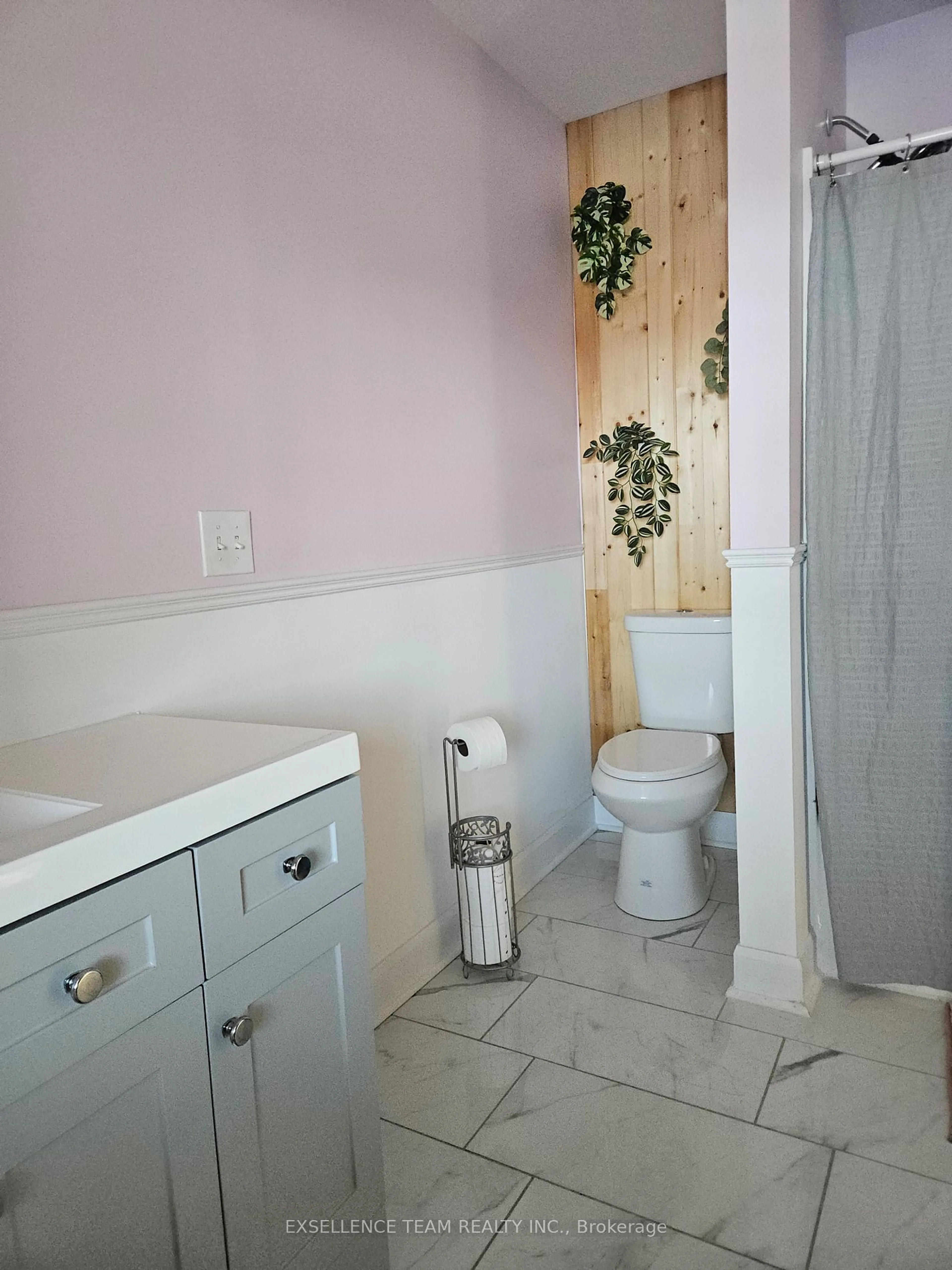 Standard bathroom, unknown for 5530 RICHMOND Dr, South Stormont Ontario K0C 1P0