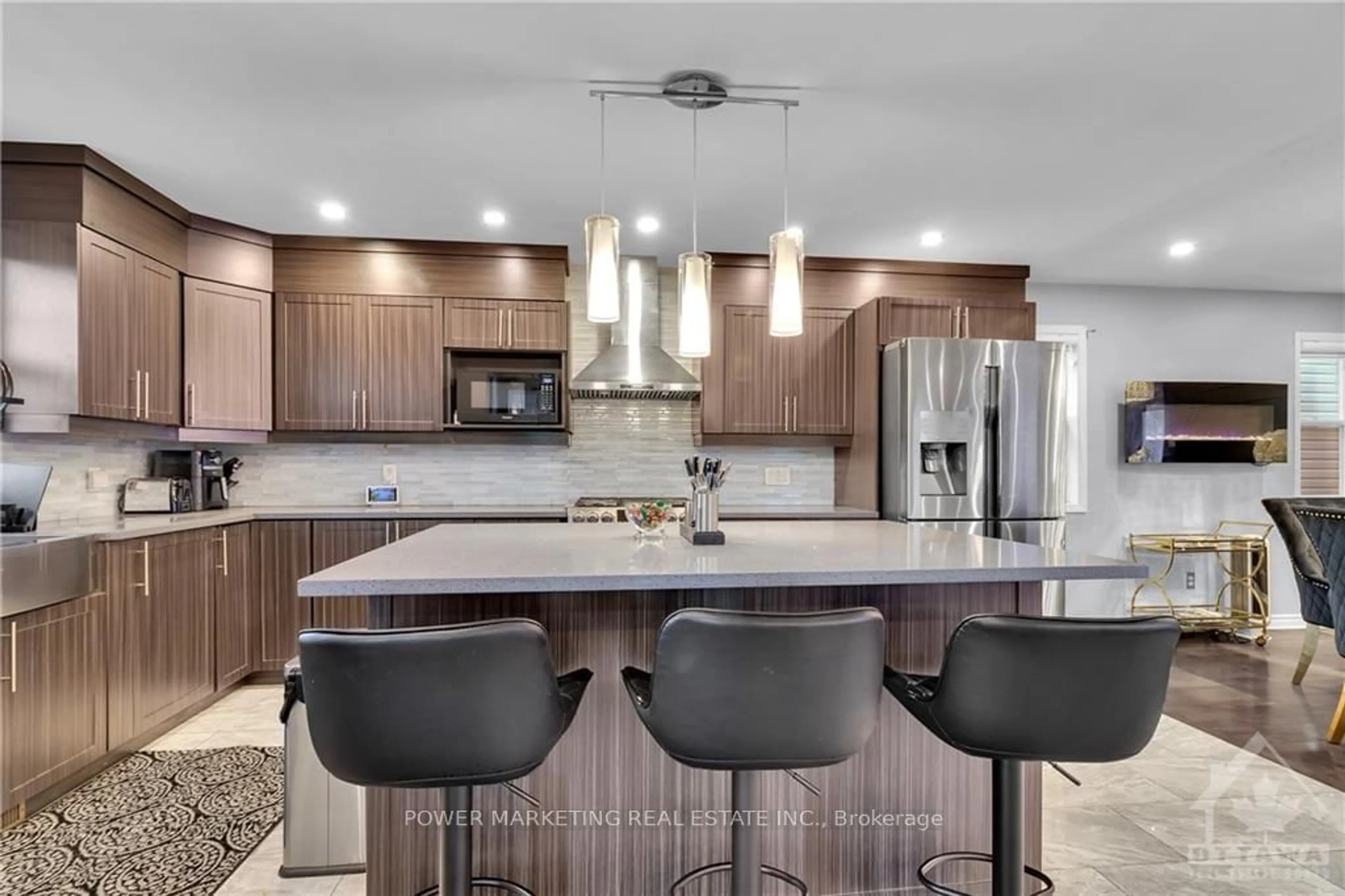 Contemporary kitchen, wood floors for 1511 RUMFORD Rd, Orleans - Cumberland and Area Ontario K4A 4B7