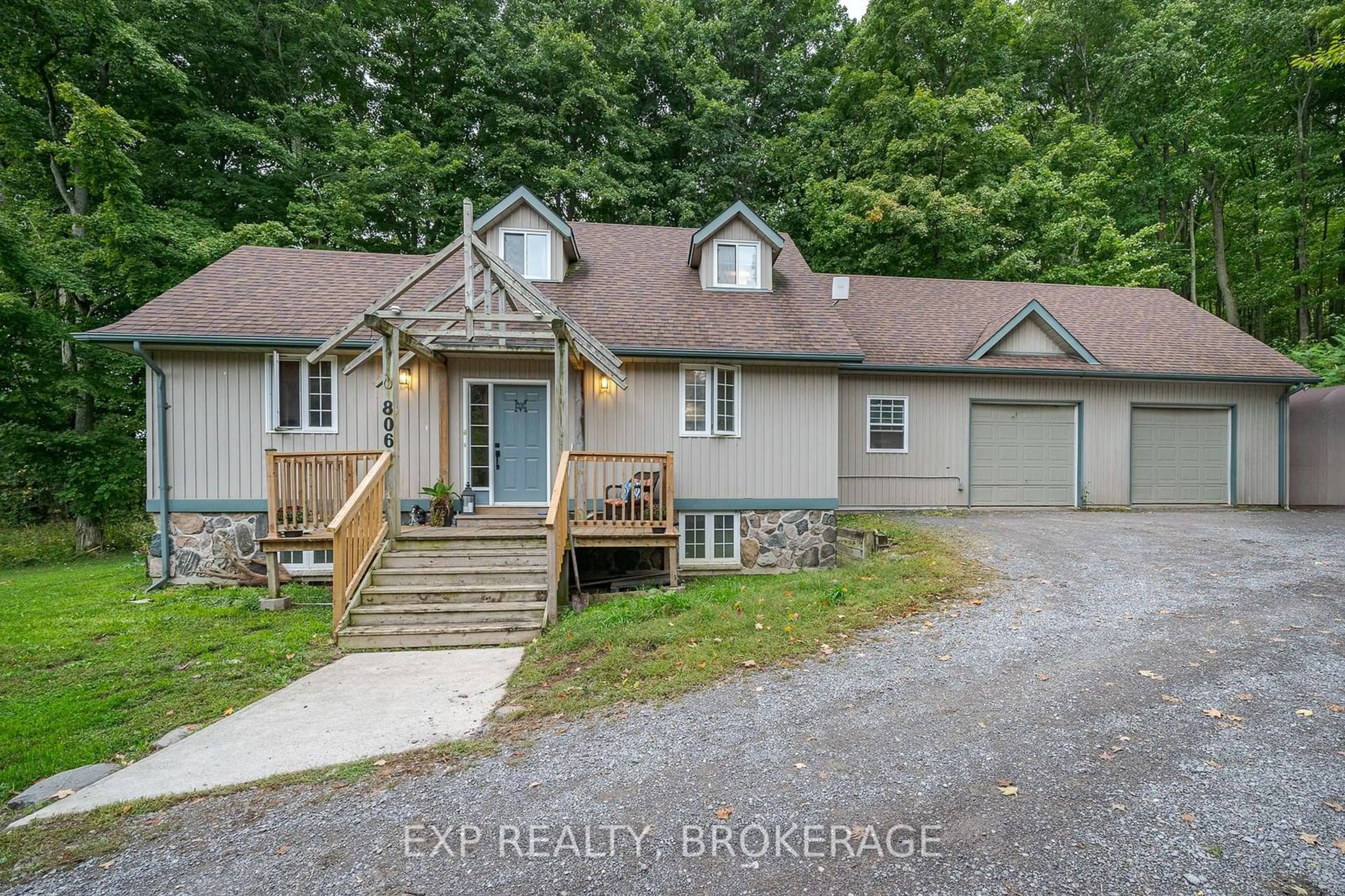 Frontside or backside of a home, cottage for 806 COUNTY 26 Rd, Brighton Ontario K0K 1H0