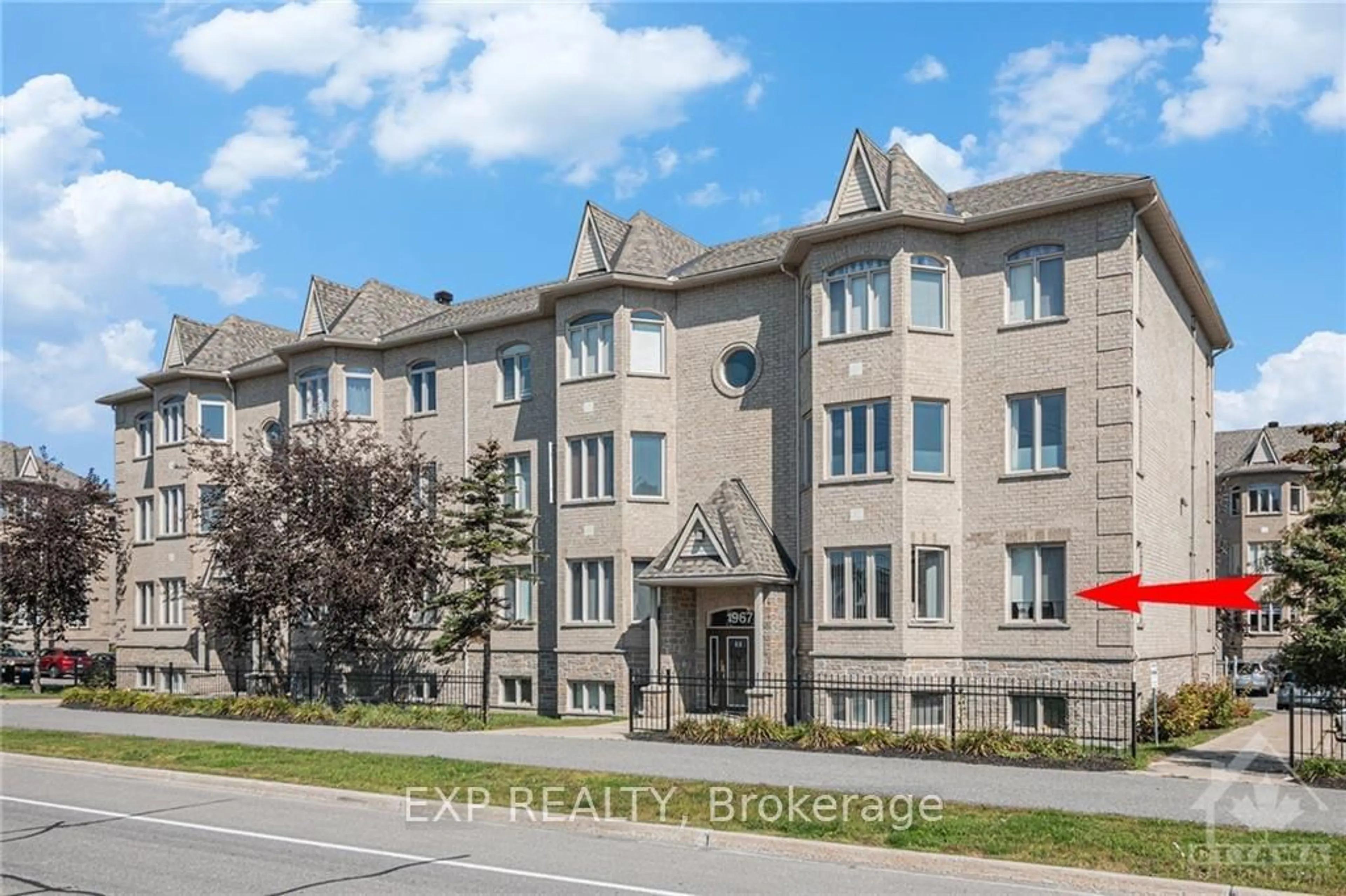 A pic from exterior of the house or condo, the front or back of building for 1967 TRIM Rd #4, Orleans - Cumberland and Area Ontario K4A 0C2