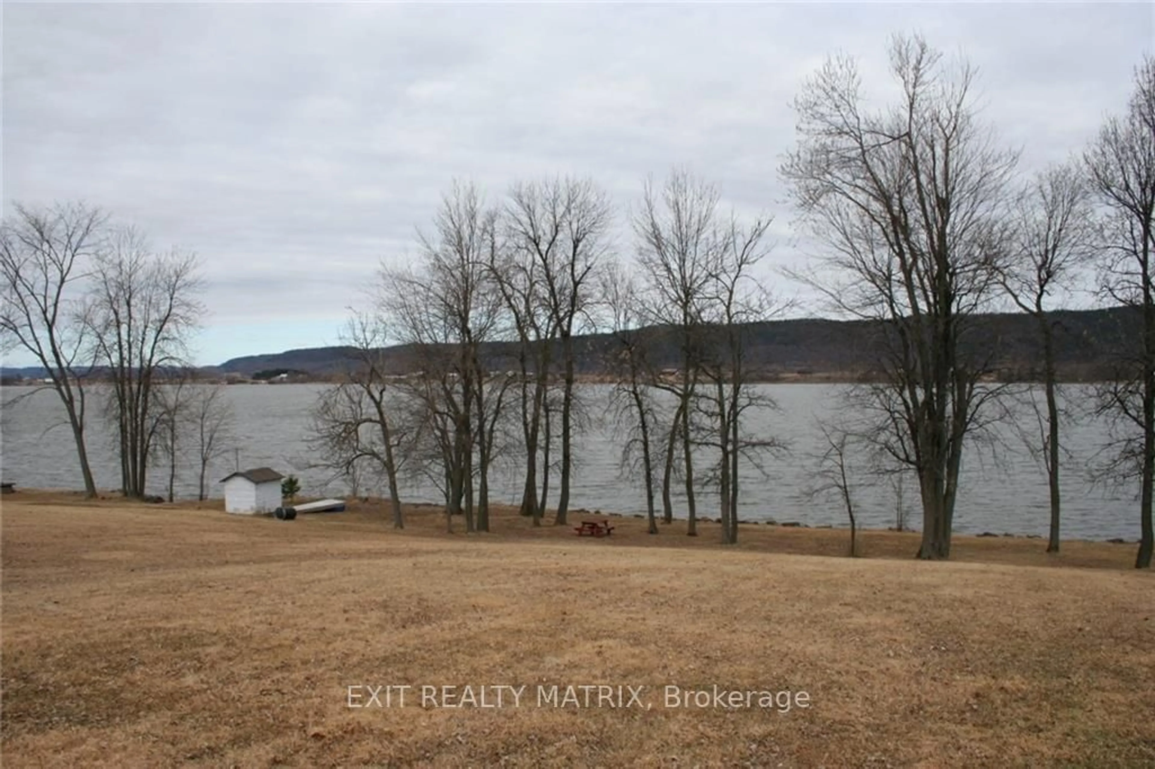 A pic from exterior of the house or condo, lake for 337 DOMAINE Rd, Prescott and Russell Ontario K0B 1J0