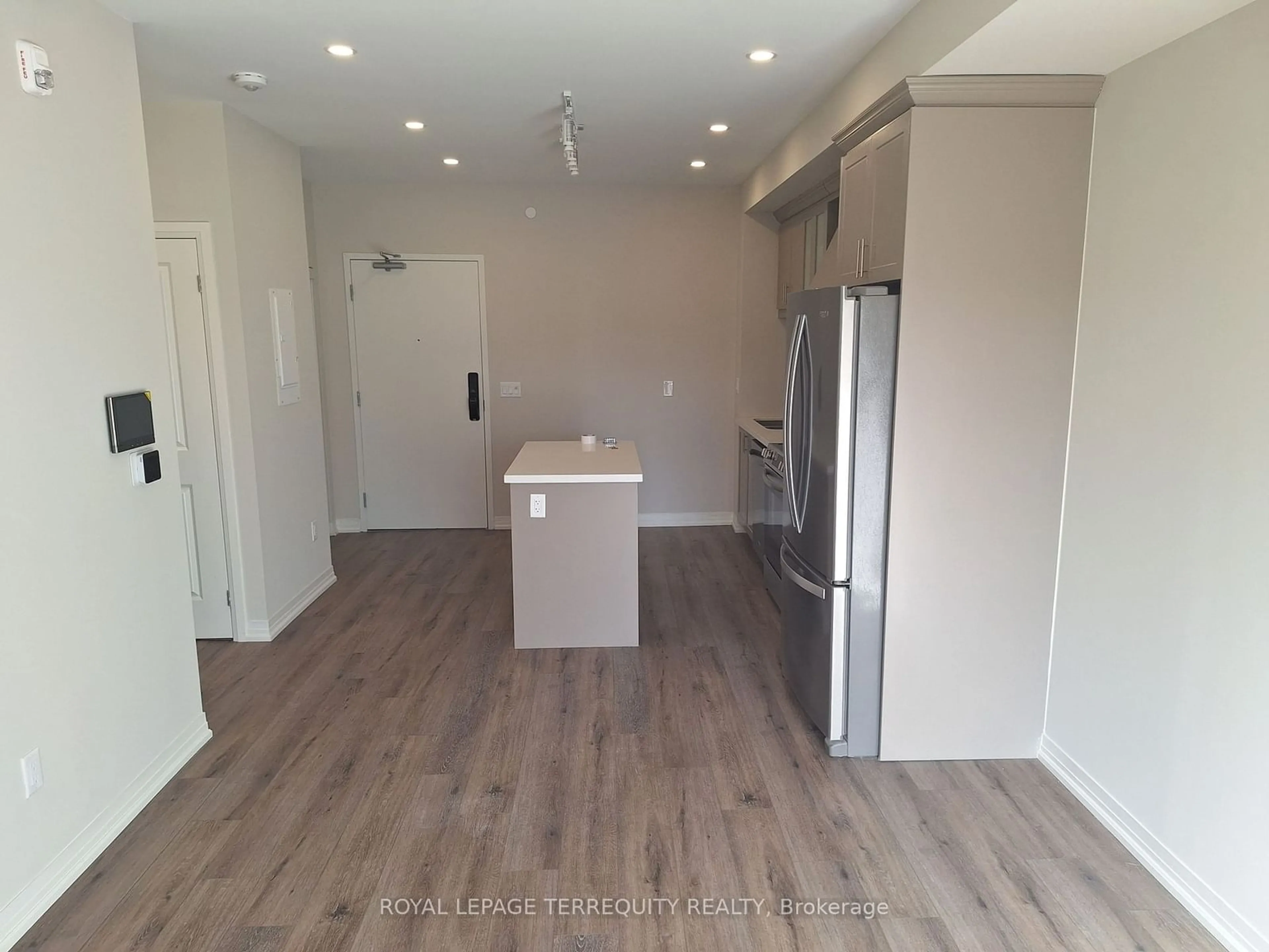 Open concept kitchen for 50 Herrick Ave #GL 05, St. Catharines Ontario L2P 0G3