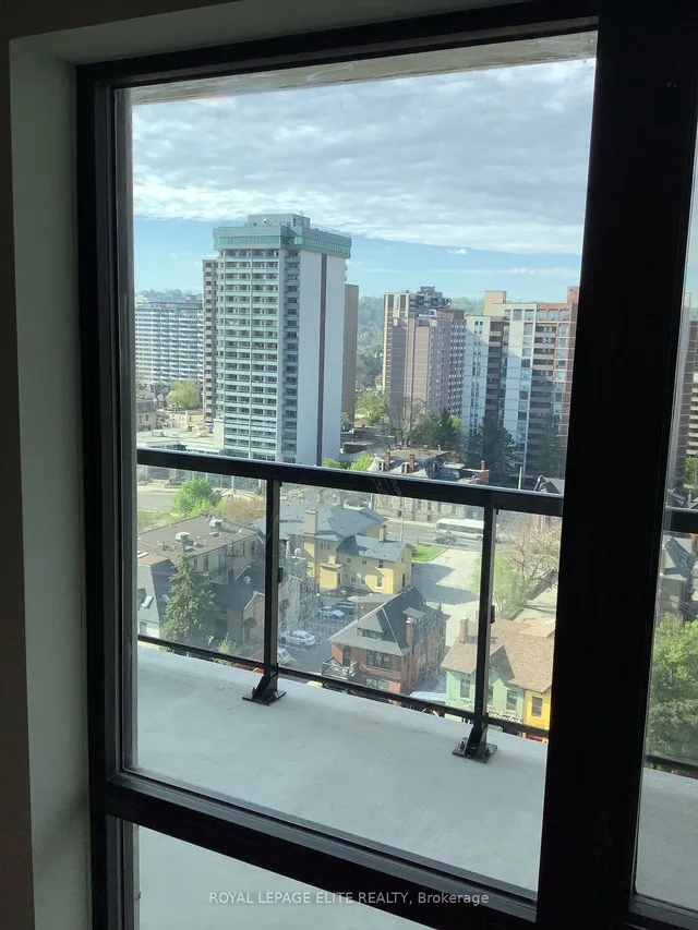 Additional property image - 15 QUEEN St Unit 1301