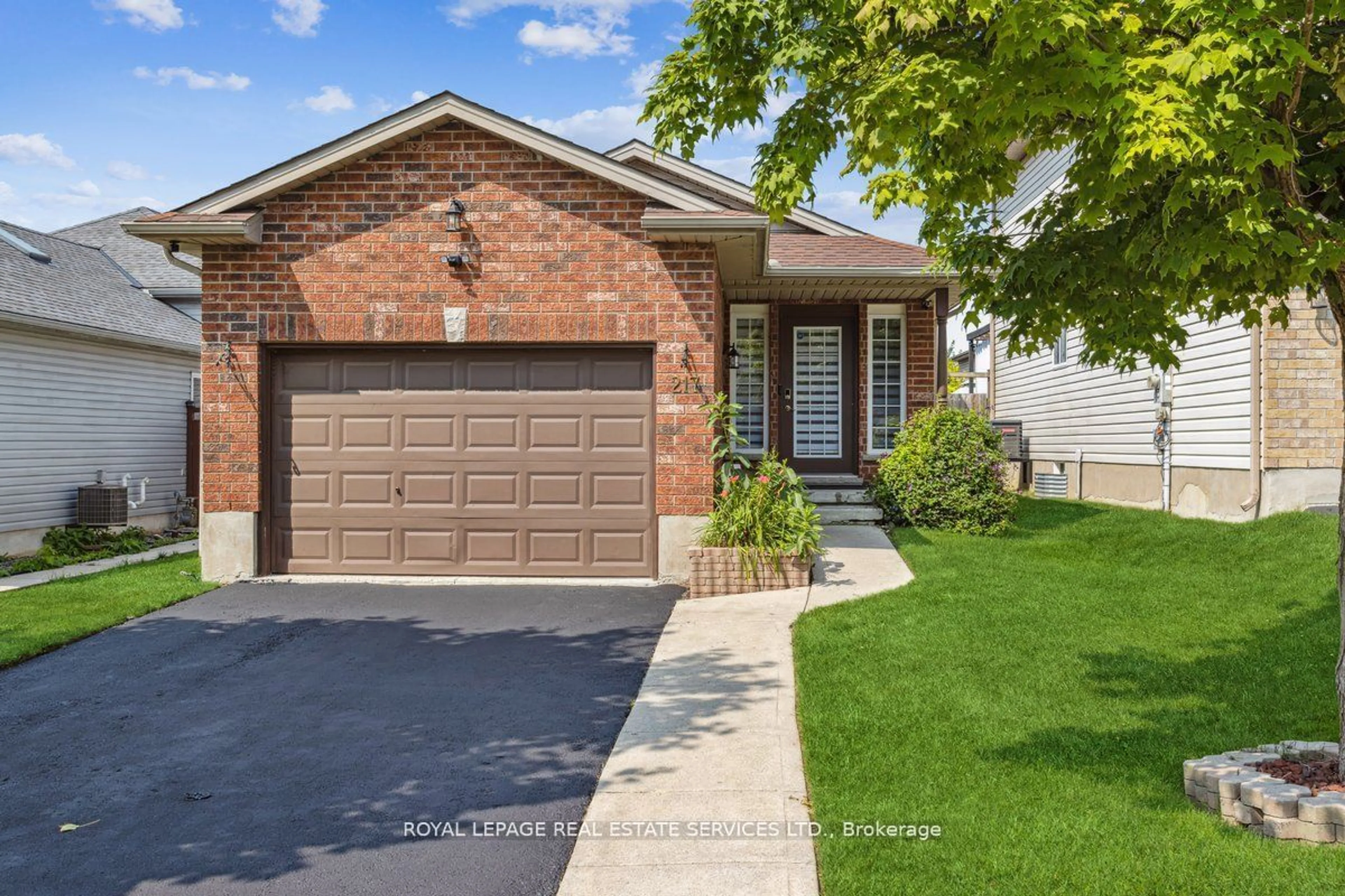 Home with brick exterior material for 217 Crimson Cres, London Ontario N5W 6G1