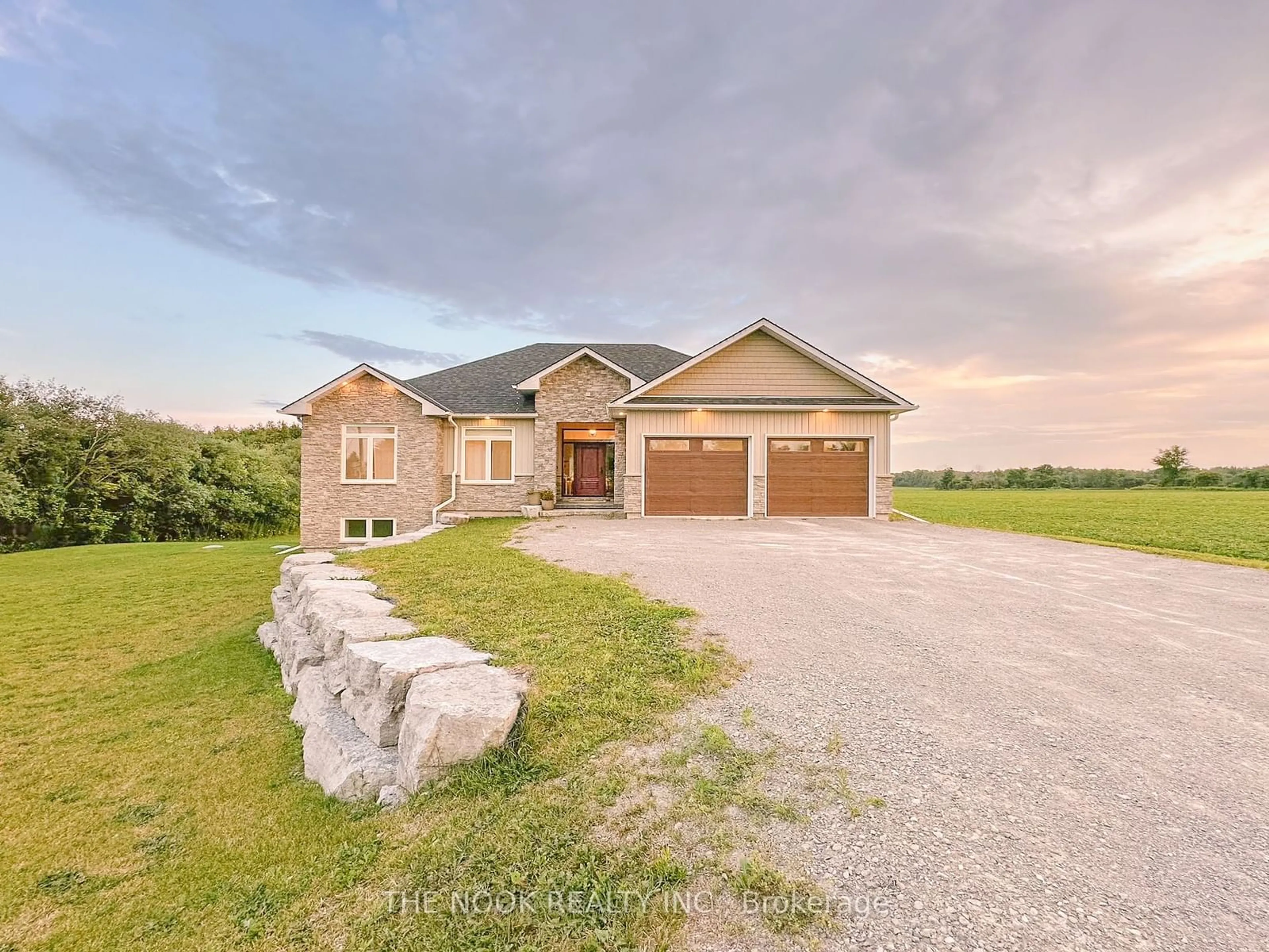 Frontside or backside of a home, the street view for 418 Golf Course Rd, Kawartha Lakes Ontario L0B 1K0