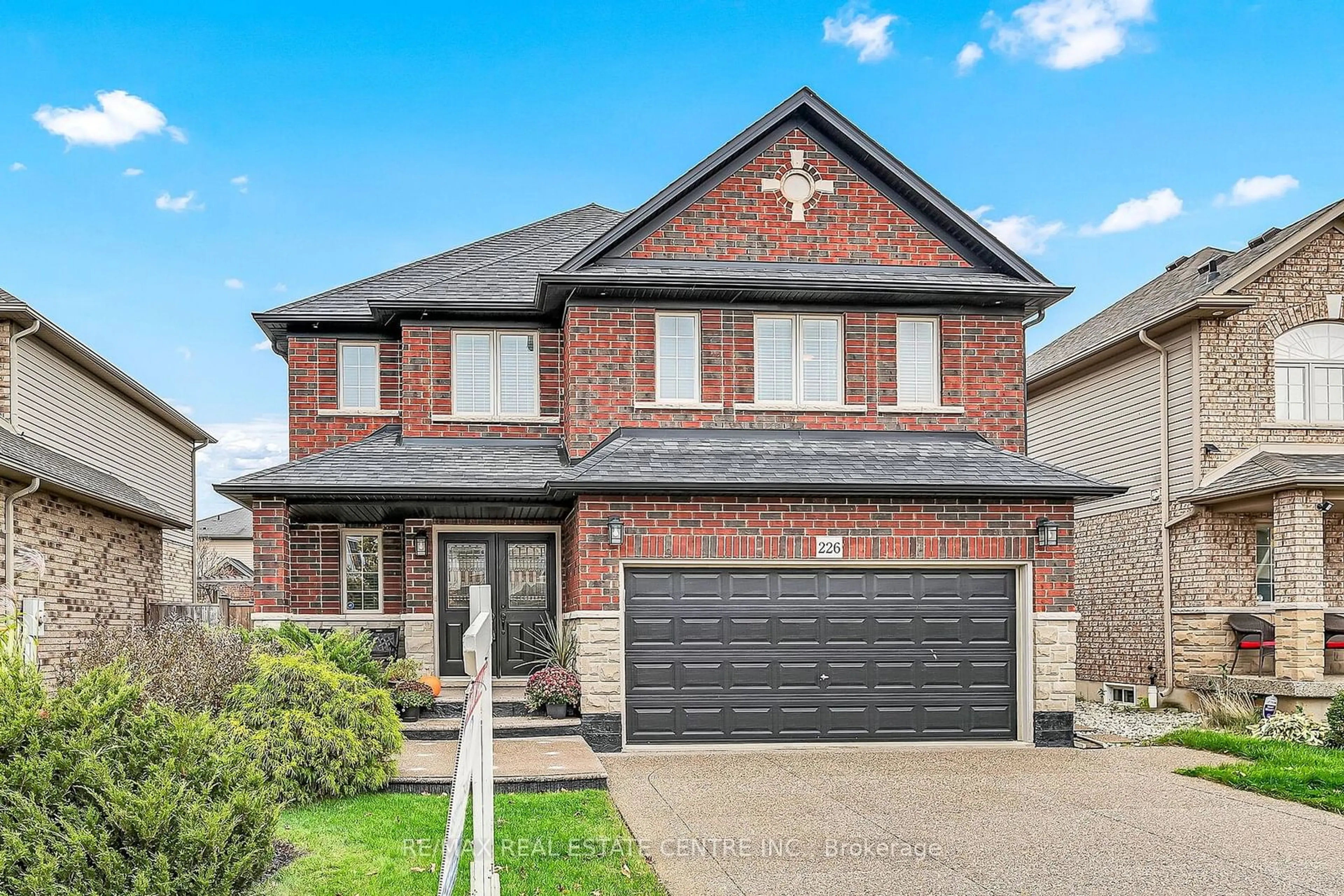 Home with brick exterior material for 226 TANGLEWOOD Dr, Hamilton Ontario L0R 1C0