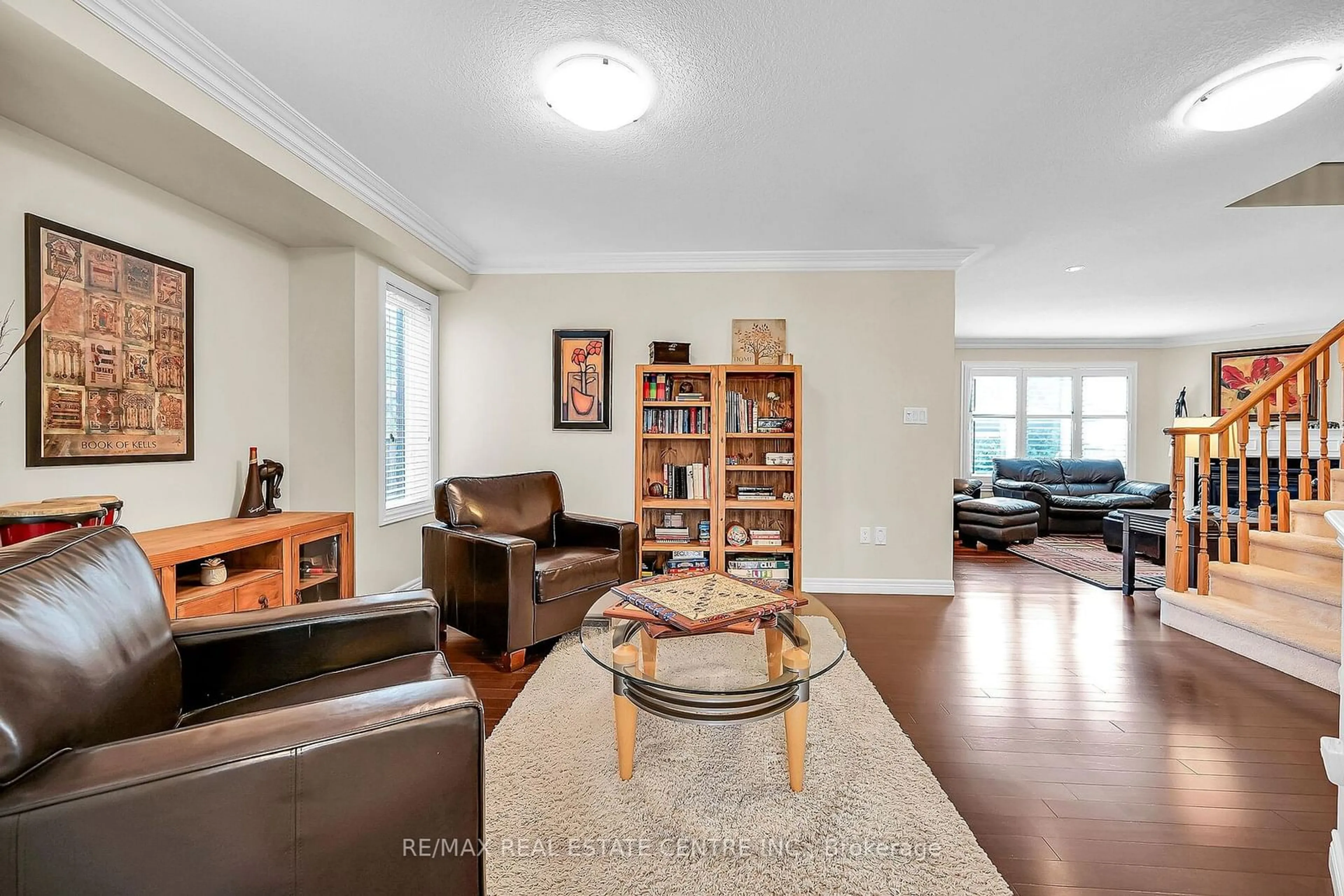 Living room, wood floors for 226 TANGLEWOOD Dr, Hamilton Ontario L0R 1C0