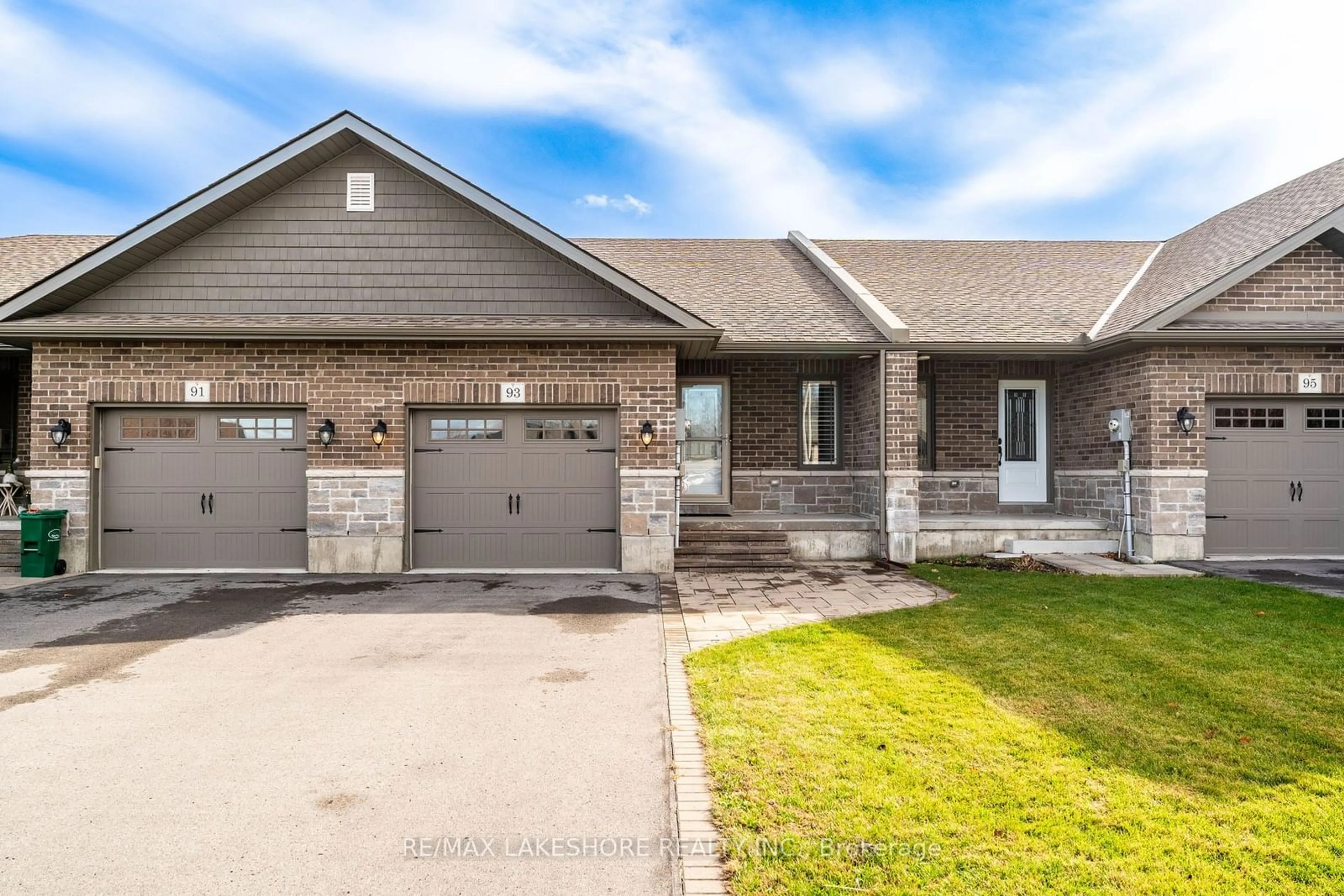 Frontside or backside of a home, cottage for 93 Aspen Dr, Quinte West Ontario K8V 0E2