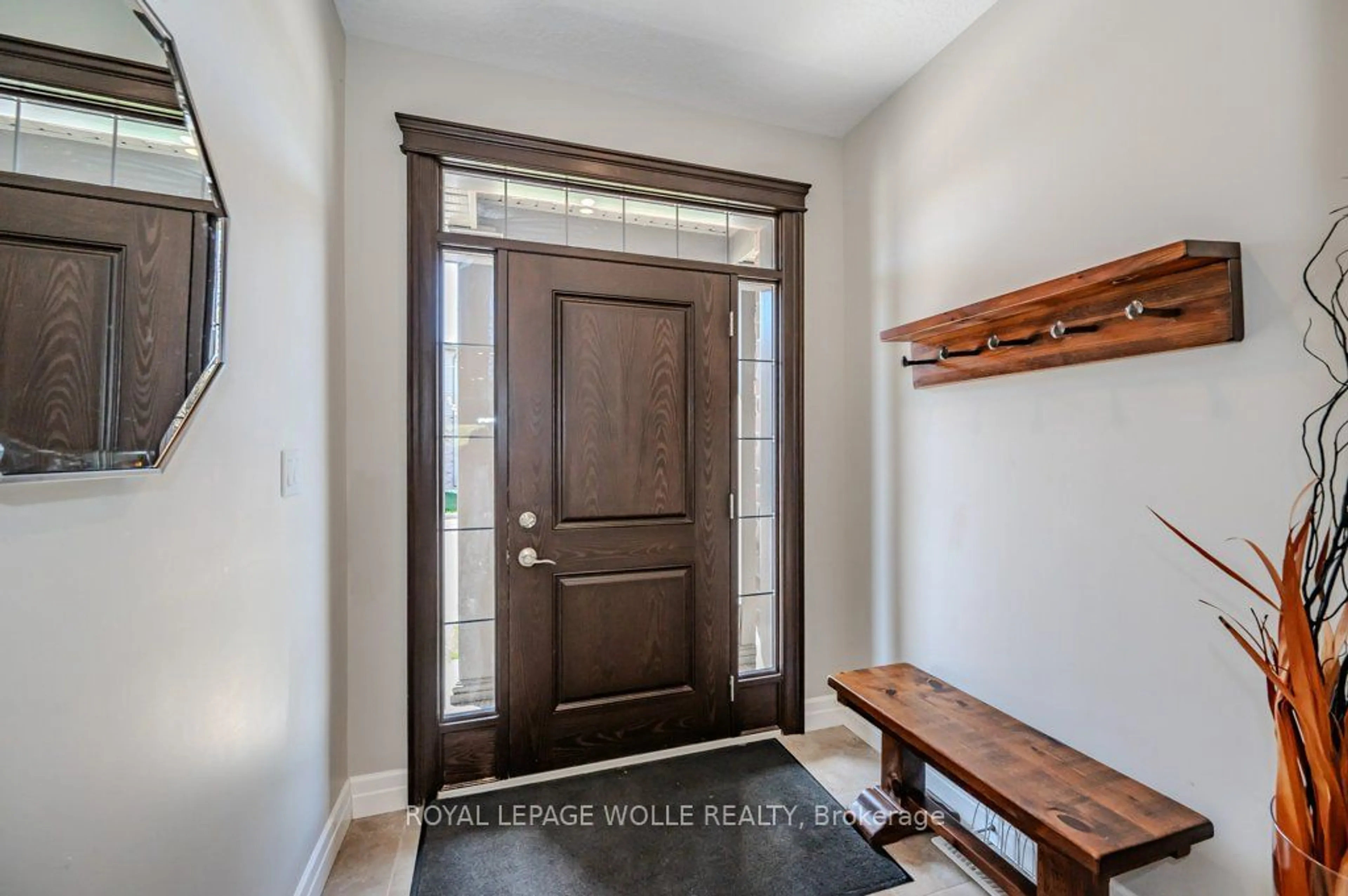 Indoor entryway, wood floors for 192 Brewery St #2, Wilmot Ontario N3A 0E7