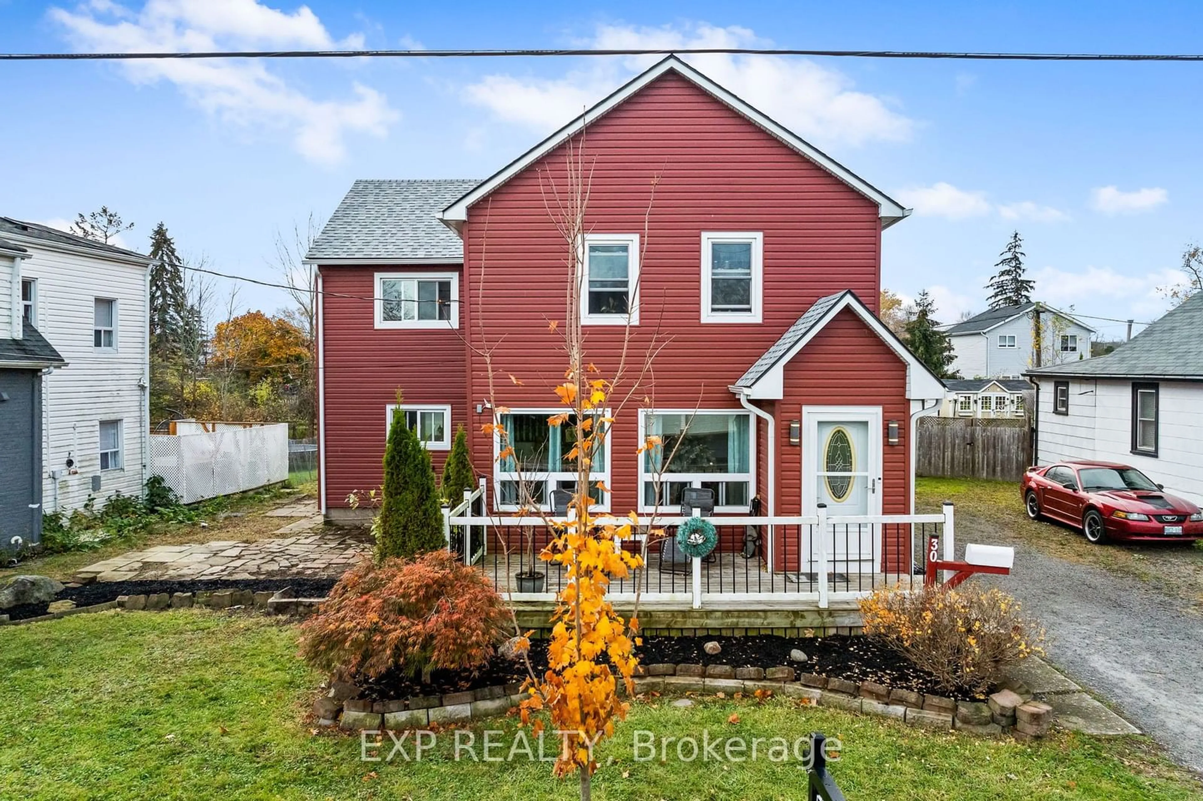 Frontside or backside of a home, cottage for 30 Radford Ave, Fort Erie Ontario L2A 5H5