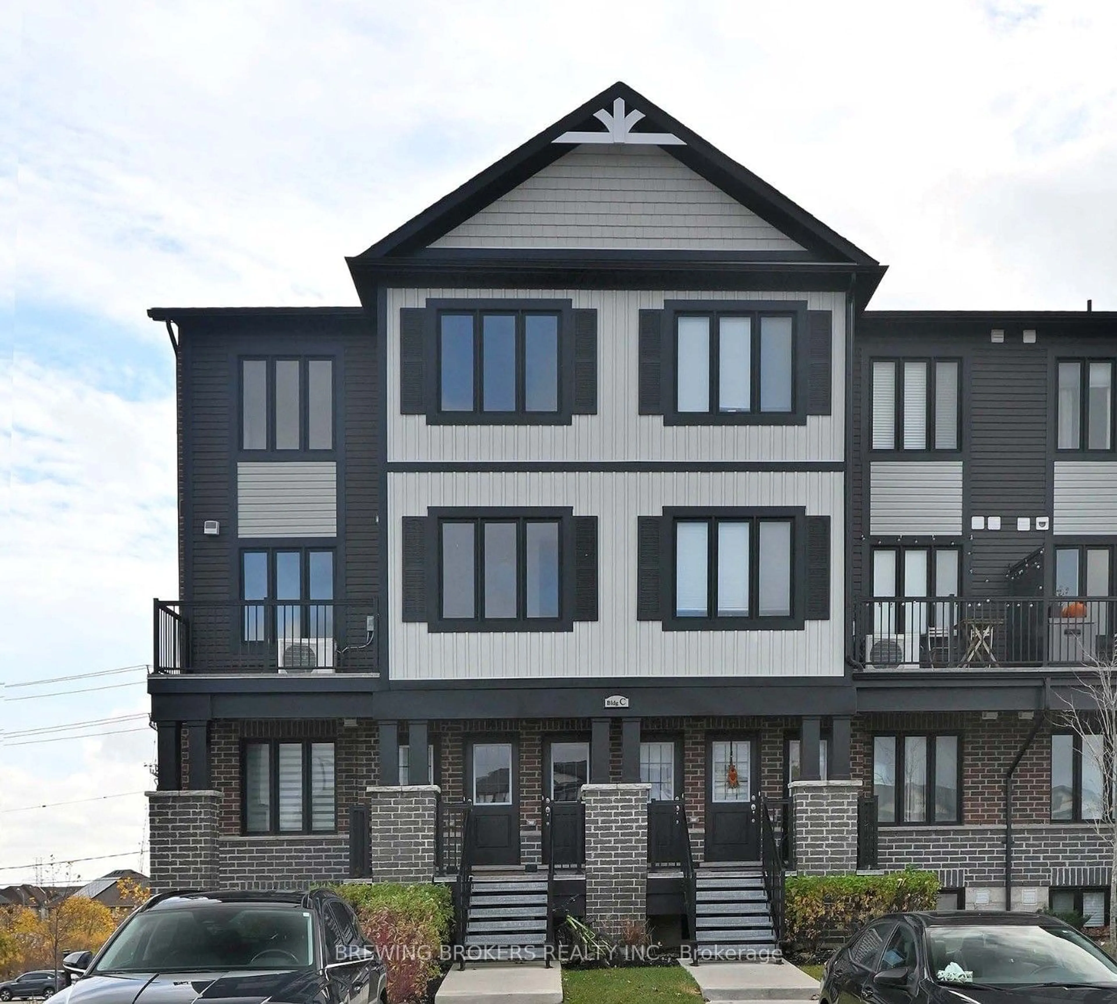 A pic from exterior of the house or condo, the front or back of building for 160 Rochefort St #C2, Kitchener Ontario N2R 0P5