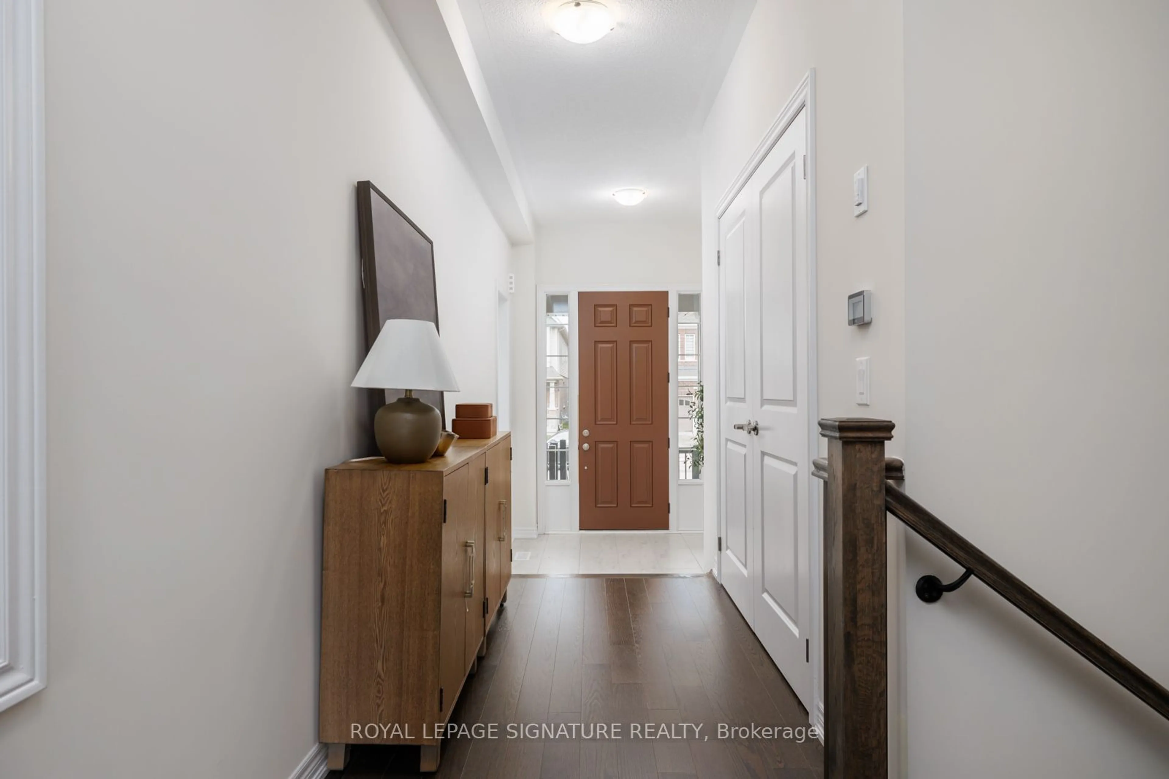 Indoor entryway, wood floors for 296 Broadacre Dr, Kitchener Ontario N2R 0S6