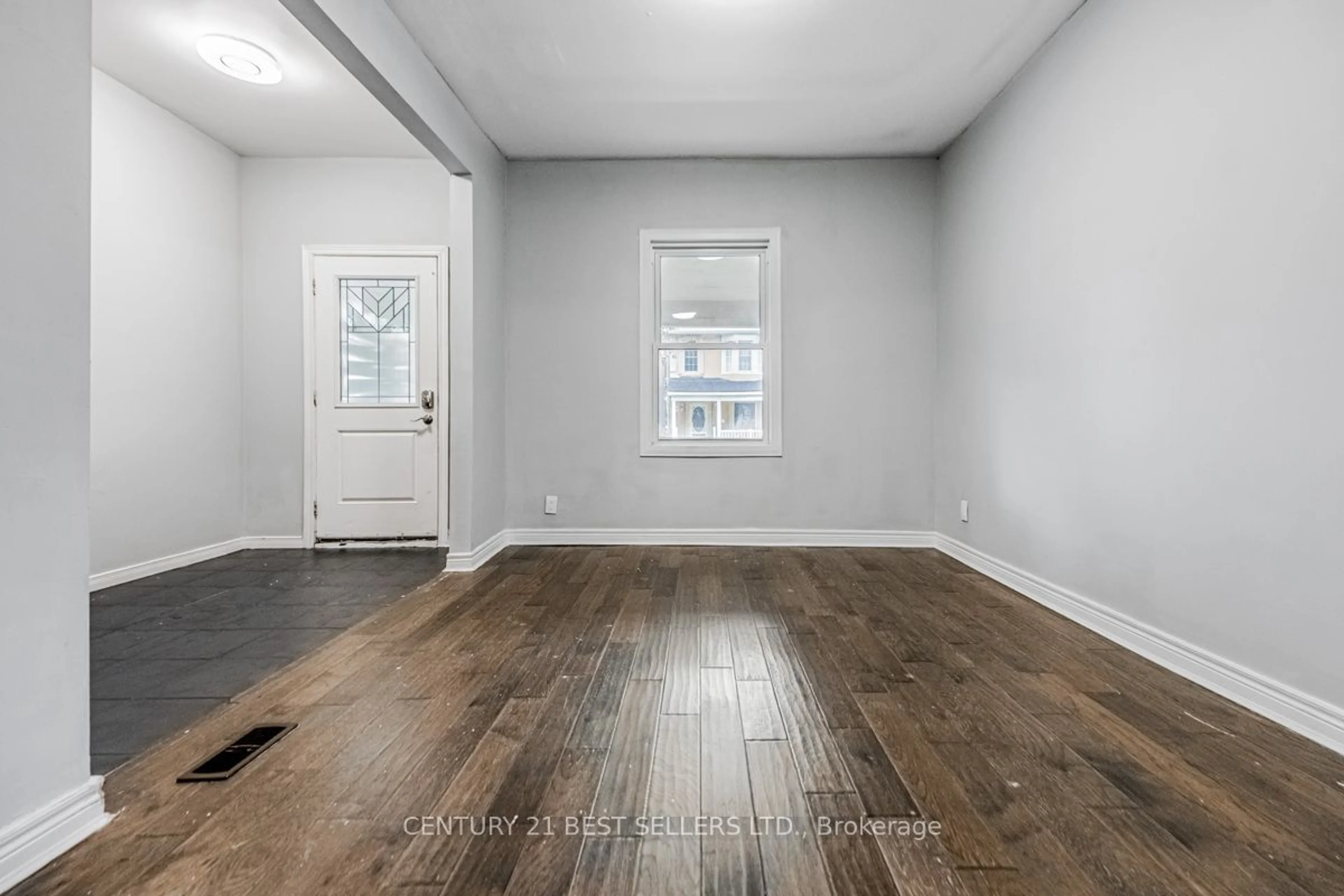 A pic of a room, wood floors for 28 Francis St, Hamilton Ontario L8L 3V1