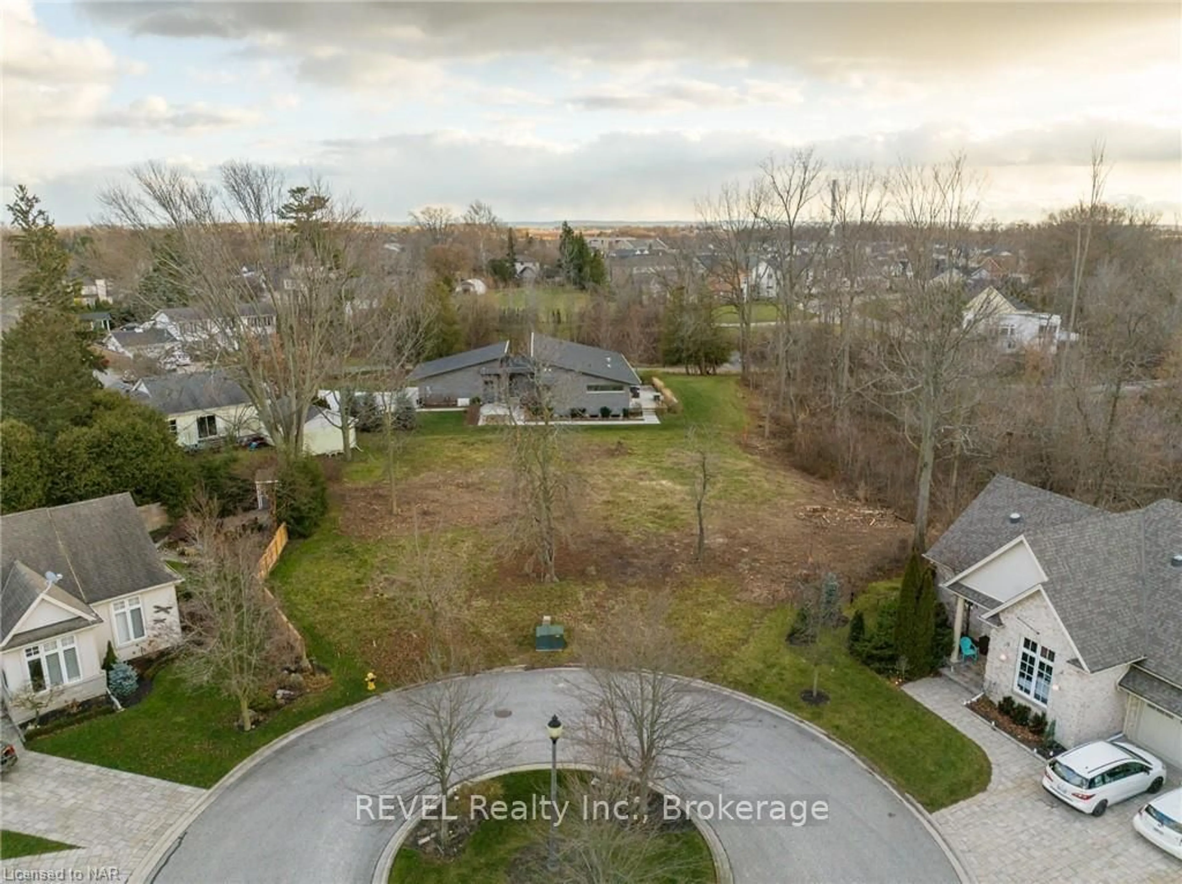 Frontside or backside of a home, the fenced backyard for LOT 1 BAYBERRY Lane, Niagara-on-the-Lake Ontario L0S 1J0