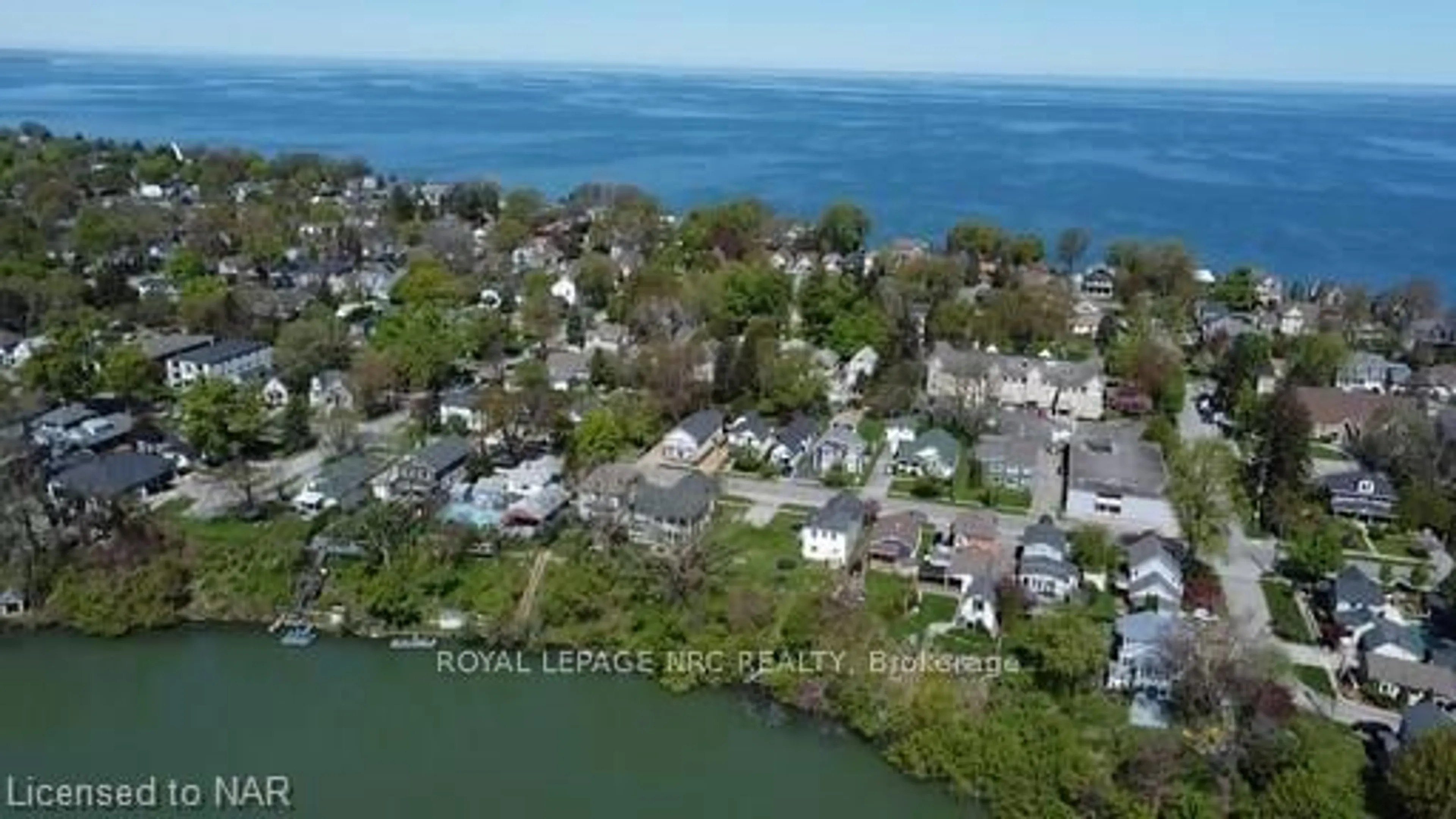 Frontside or backside of a home, lake for 115A MAIN St, St. Catharines Ontario L2N 4V3