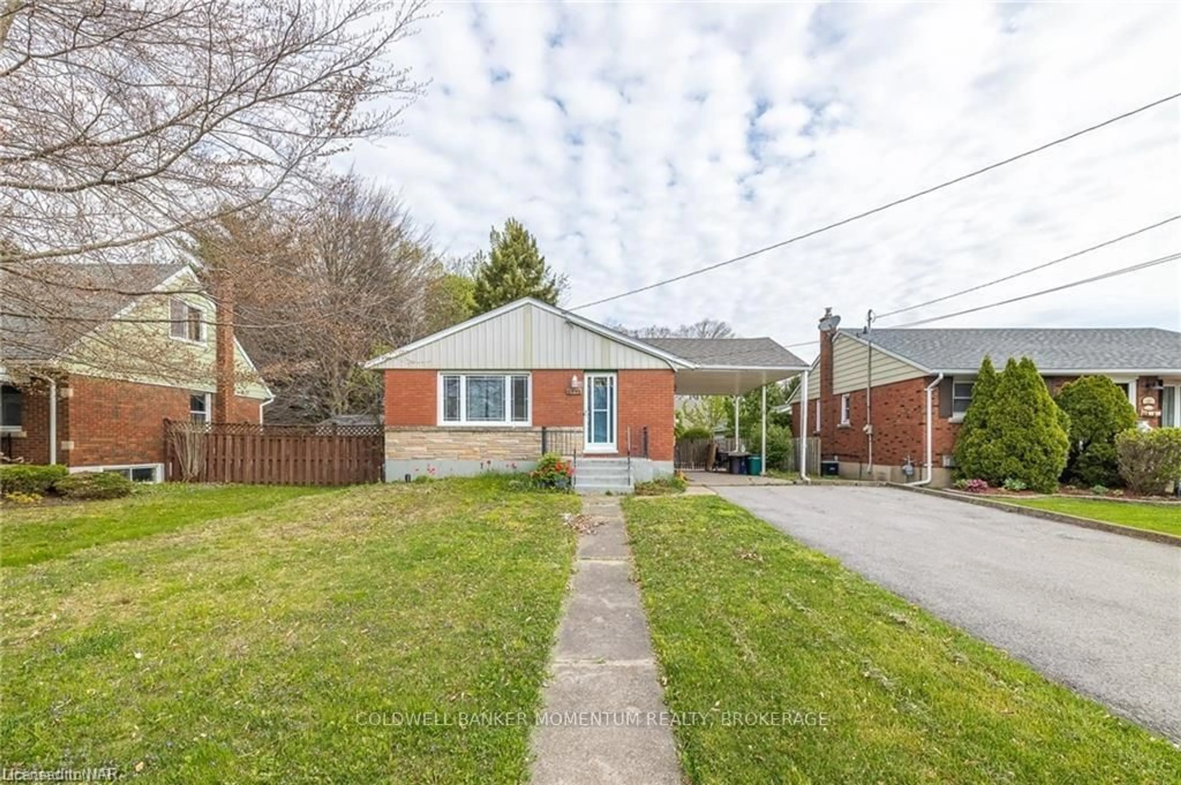 Frontside or backside of a home, the fenced backyard for 6791 O'NEIL St, Niagara Falls Ontario L2J 1N3