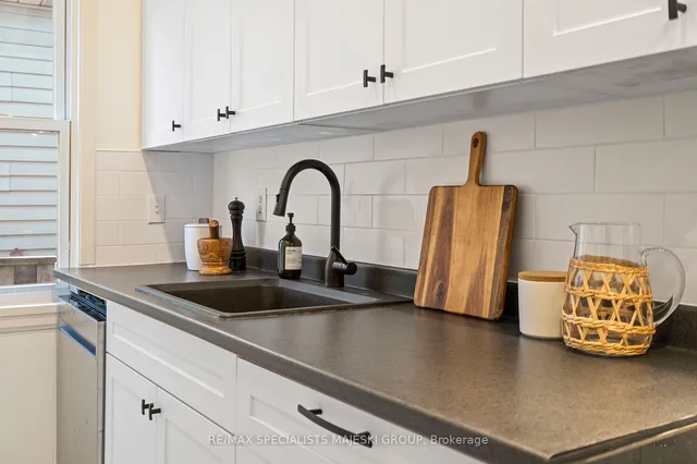 Additional property image - 180 Wood St